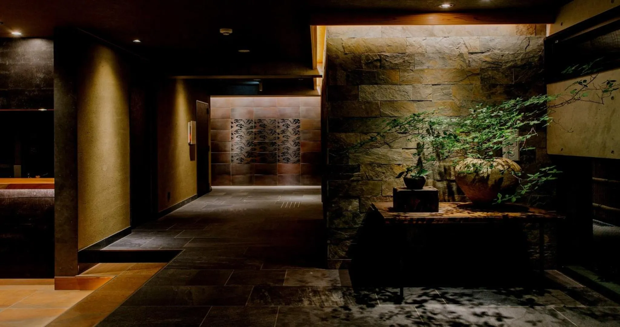 Decorative detail in Higashiyama Shikikaboku