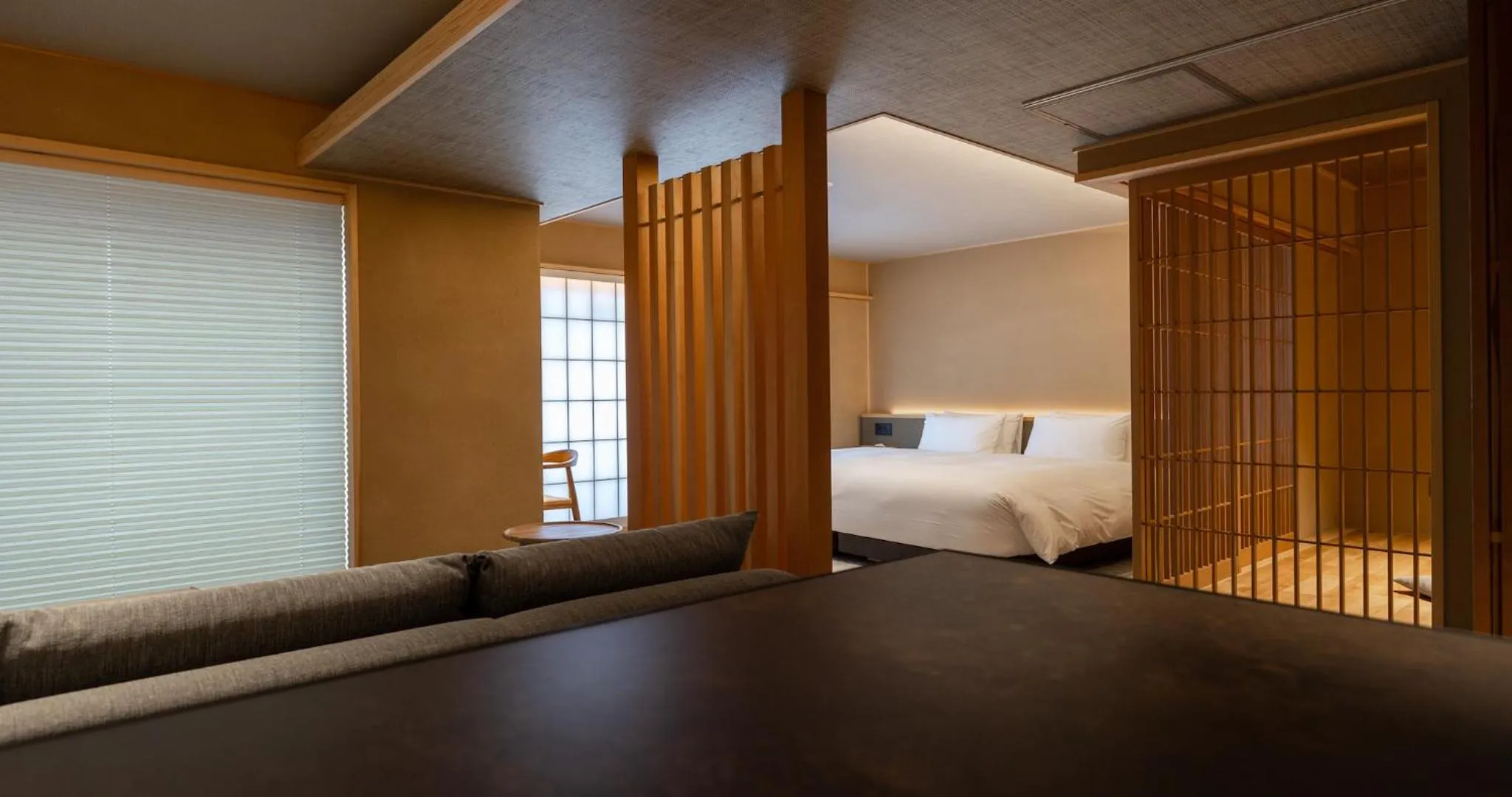 Photo of the whole room, Bed in Higashiyama Shikikaboku