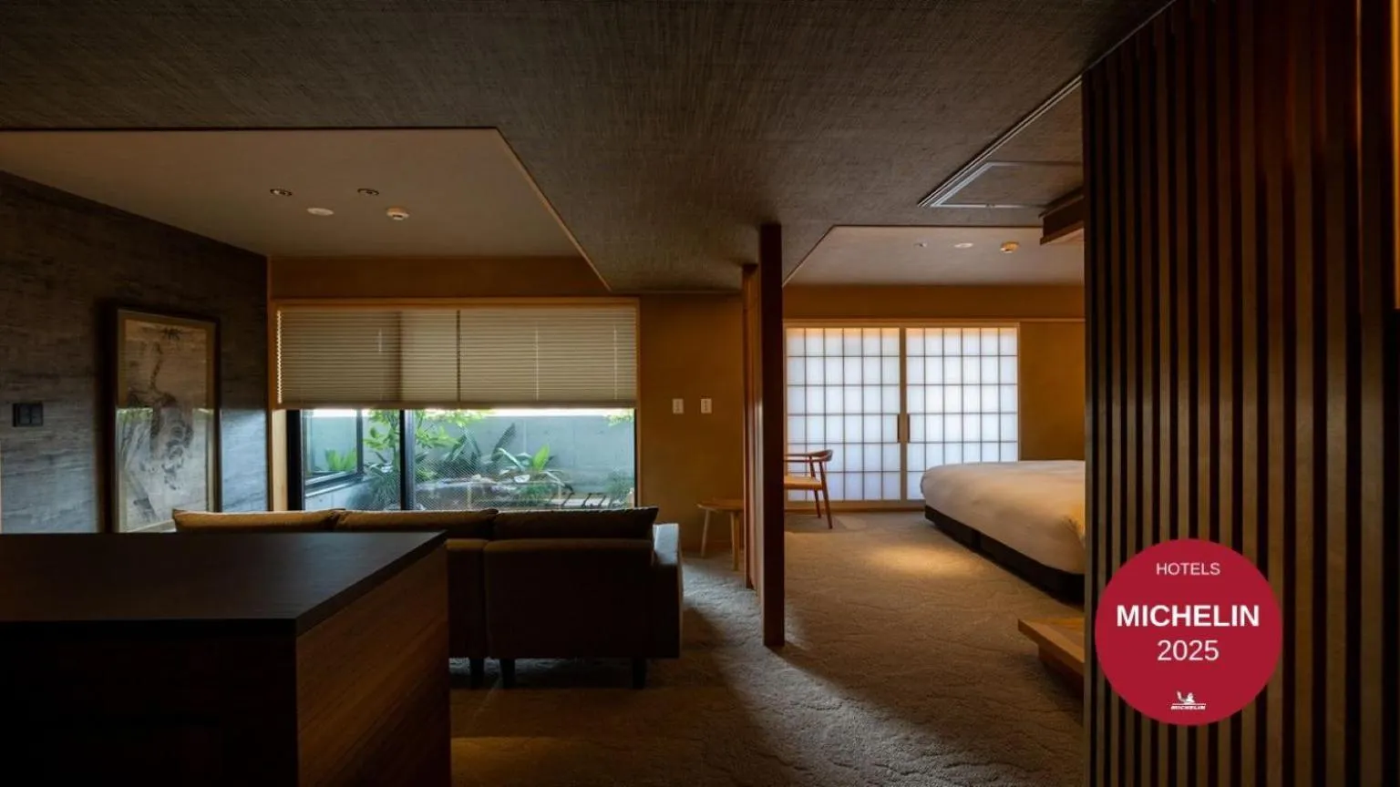 Living room, Bed in Higashiyama Shikikaboku