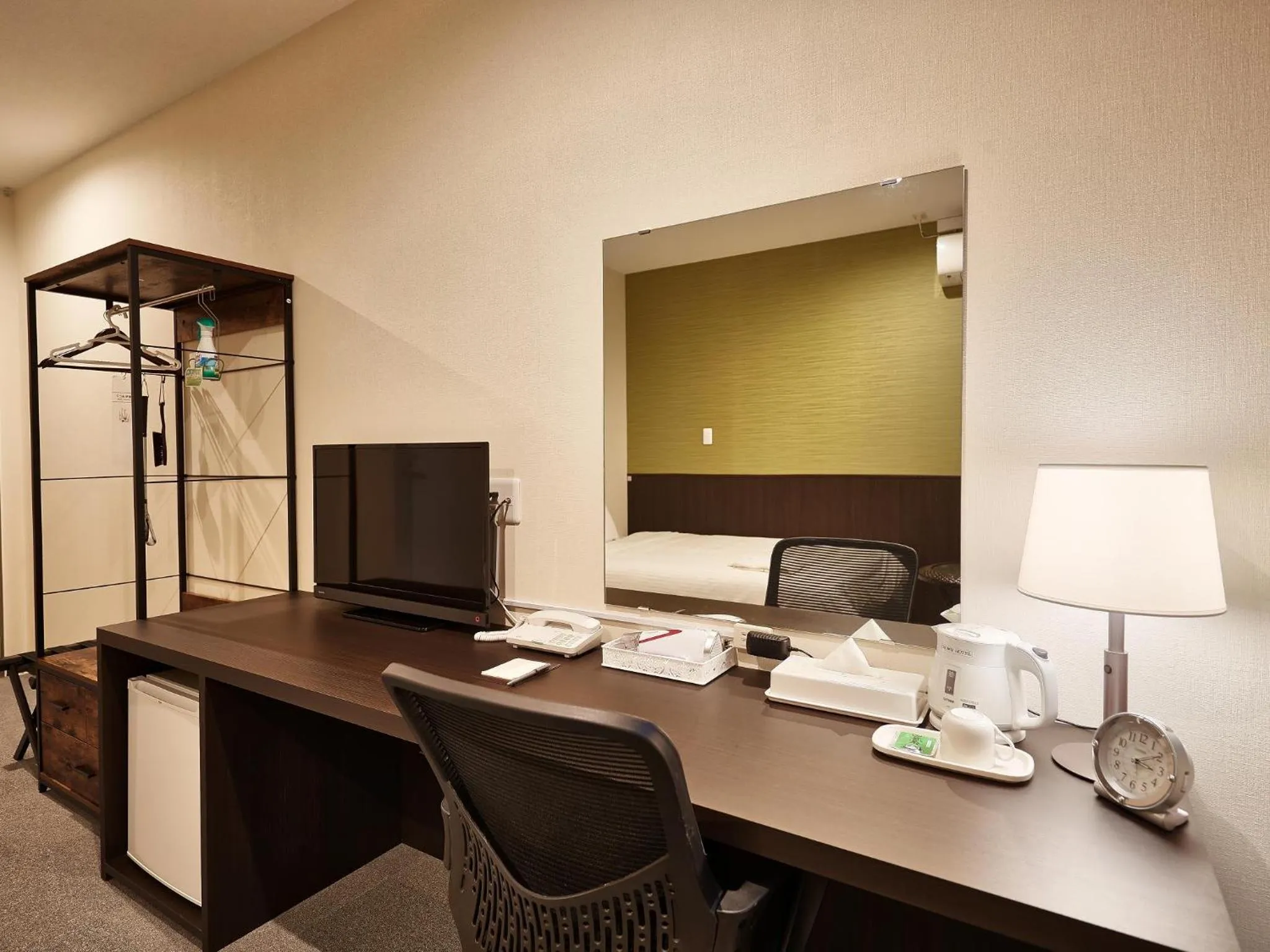 TV and multimedia in Crown Hotel Okinawa Annex