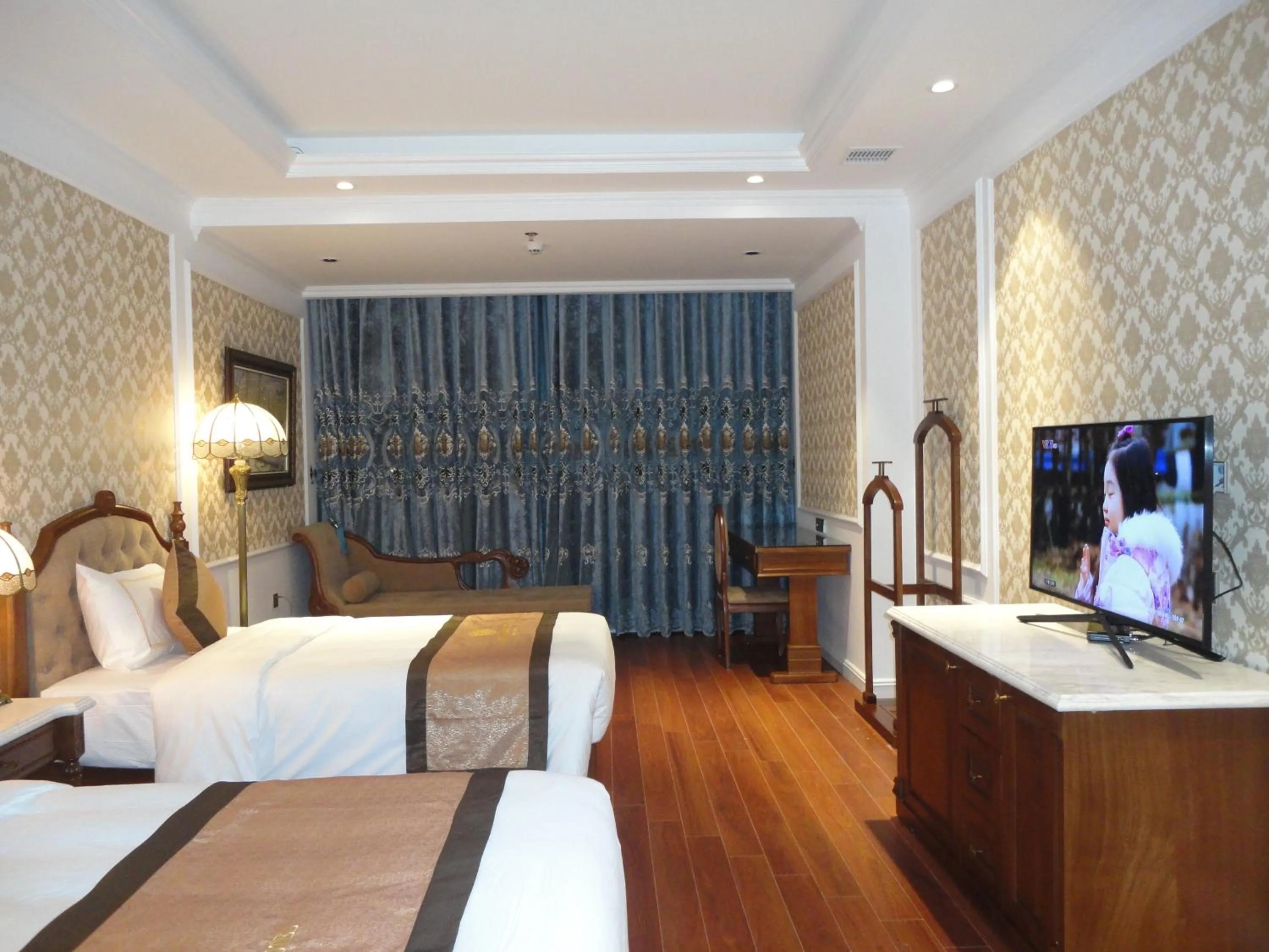 Living room in Hoang Nham Luxury Hotel