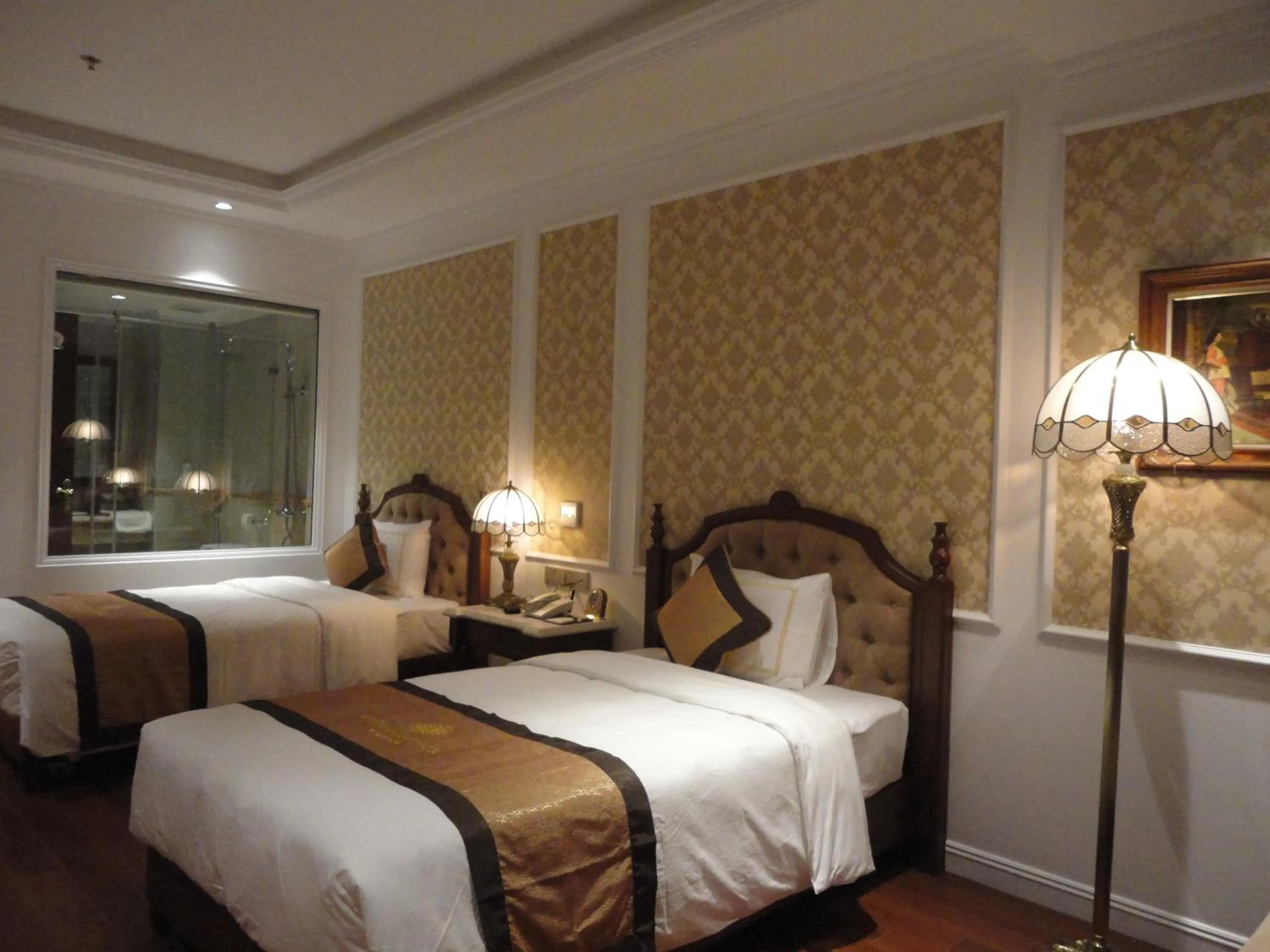 Hoang Nham Luxury Hotel