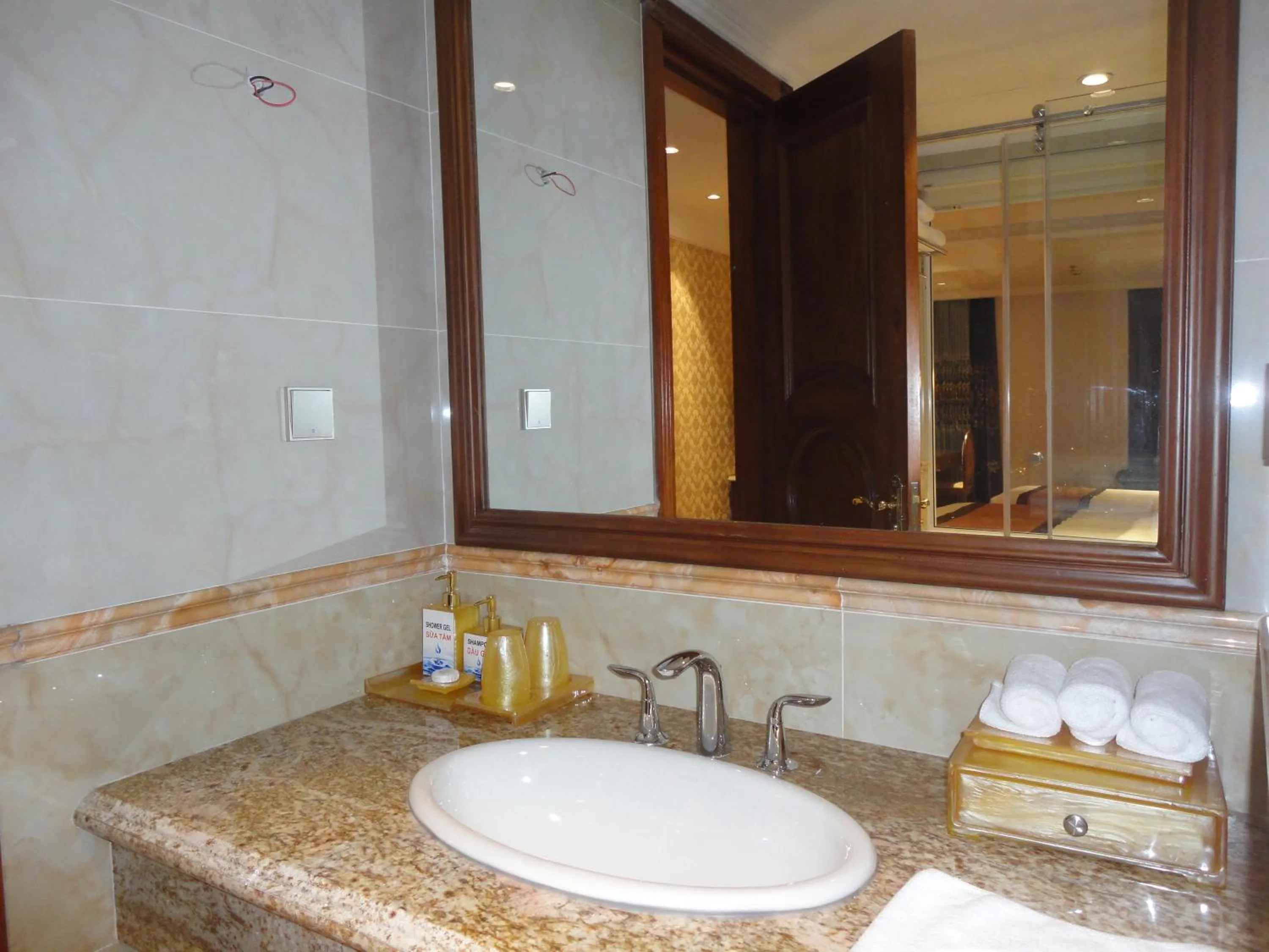 Living room in Hoang Nham Luxury Hotel