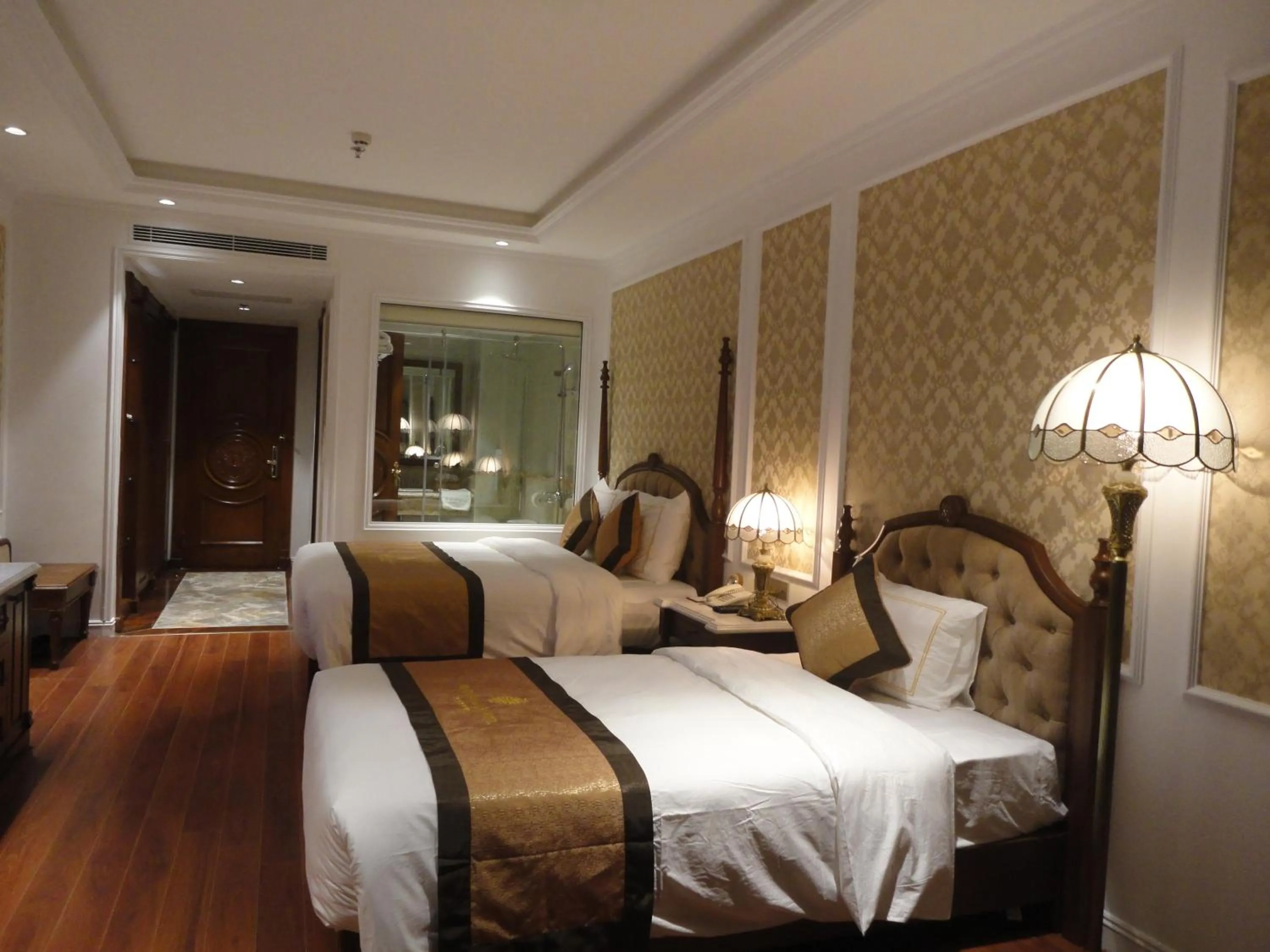 Living room in Hoang Nham Luxury Hotel