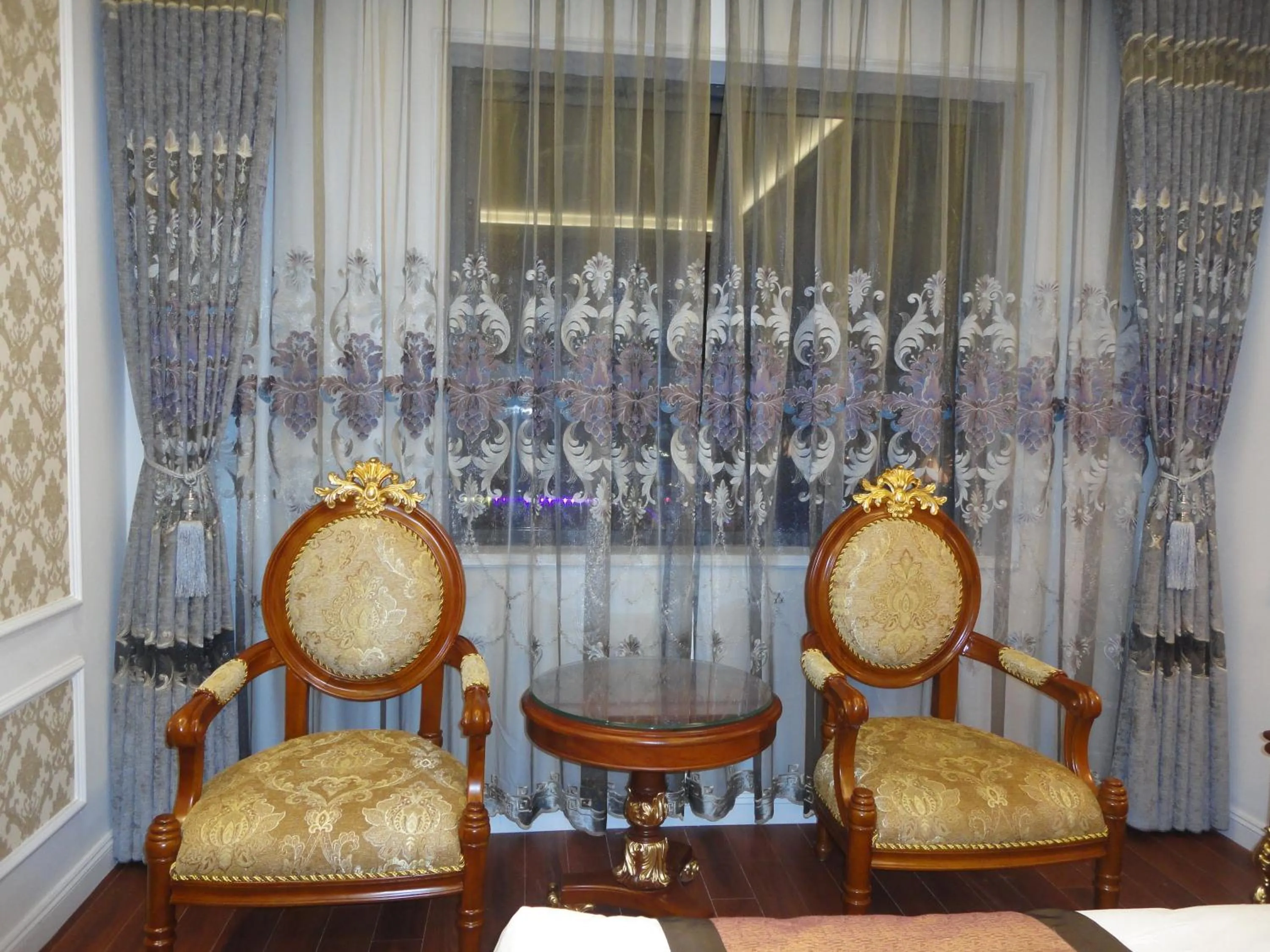 Hoang Nham Luxury Hotel