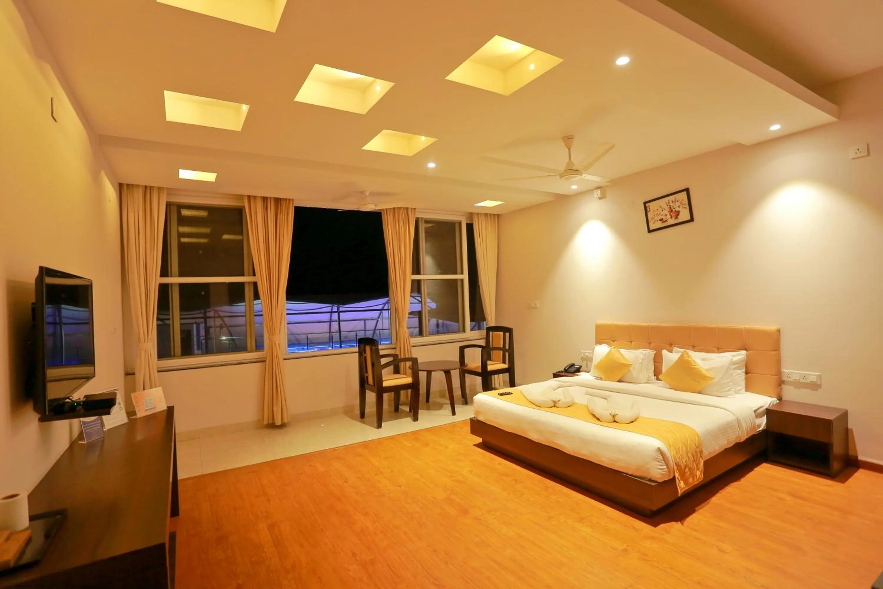 Bedroom, Bed in Grand Signature Hotel & spa