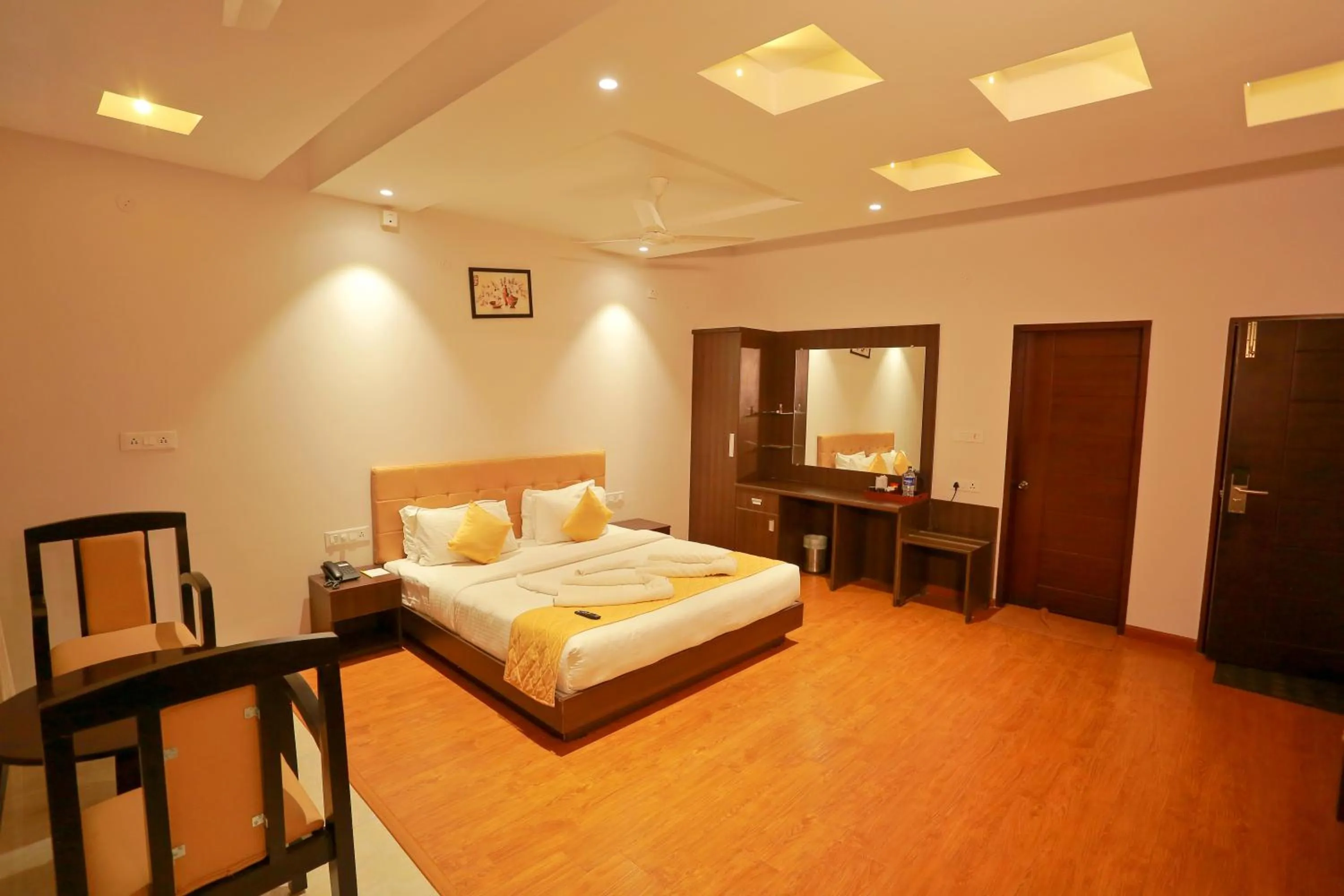 Bedroom, Bed in Grand Signature Hotel & spa