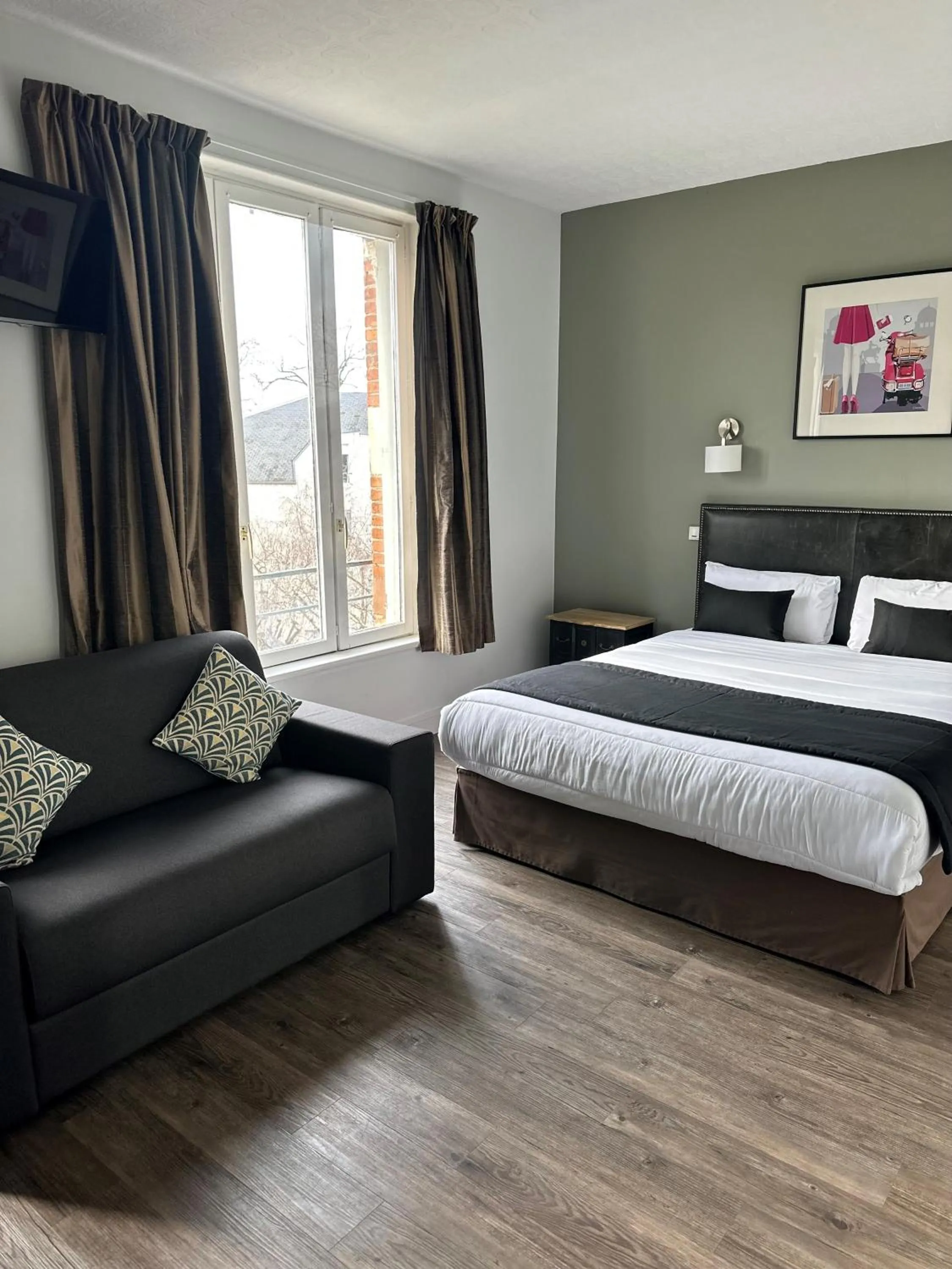 Property building, Bed in Hotel Des Cedres