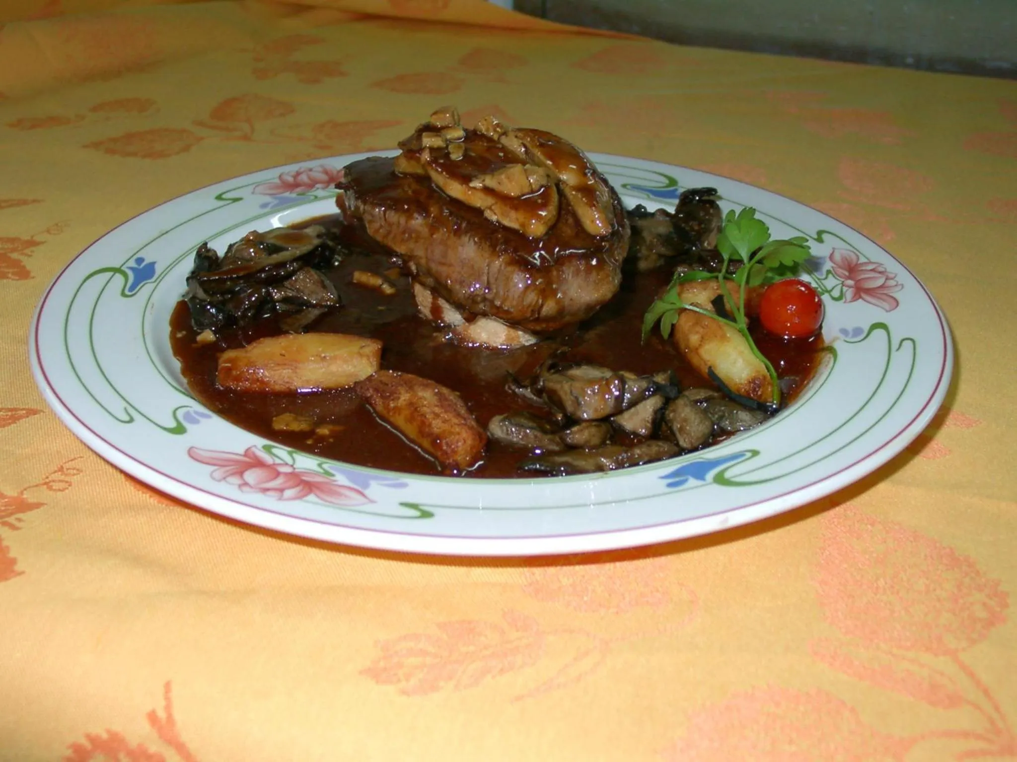 Food and drinks in Hostellerie de la Bouriane