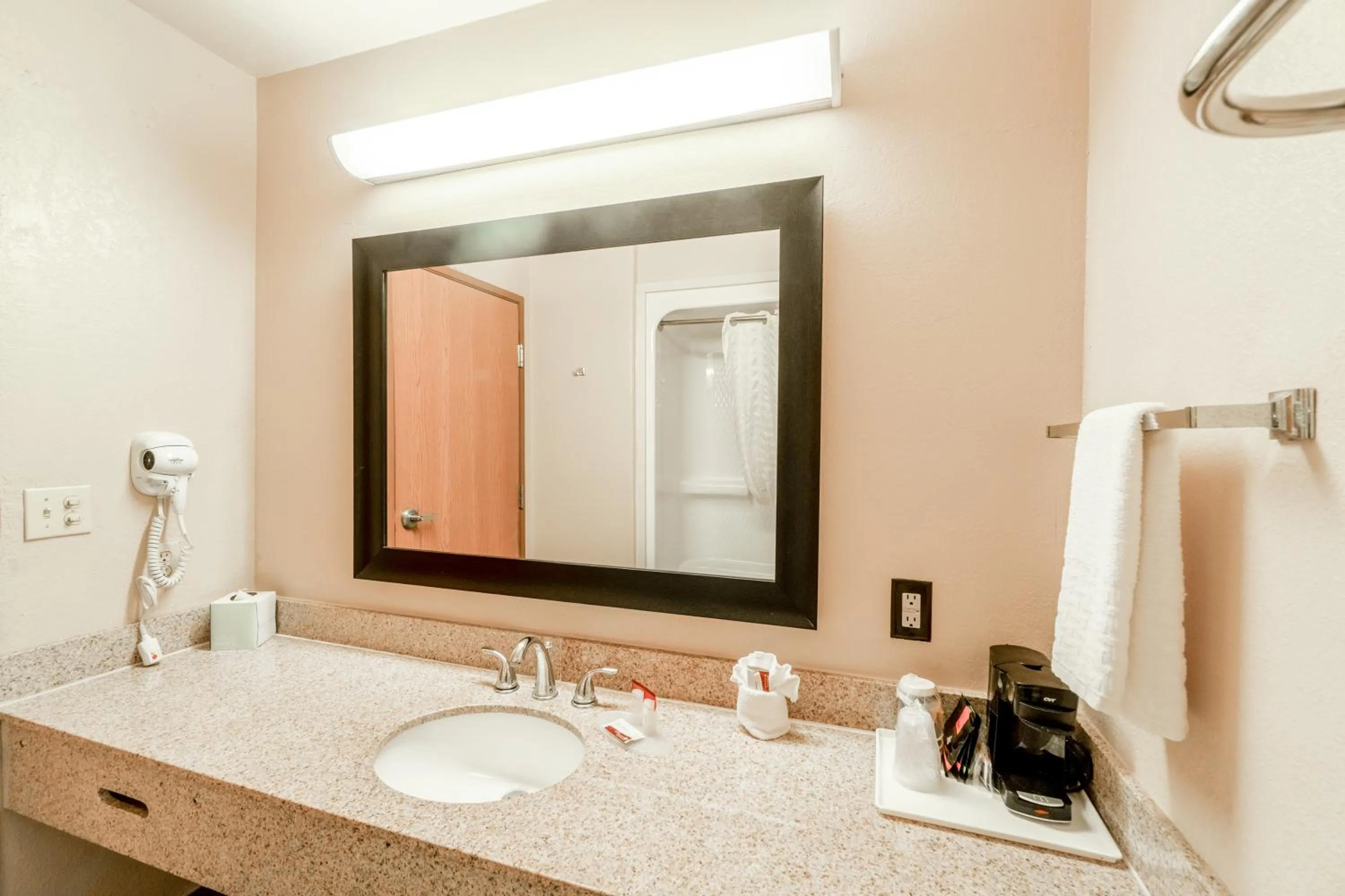 Bathroom in Texan Inn By OYO Beeville US-181