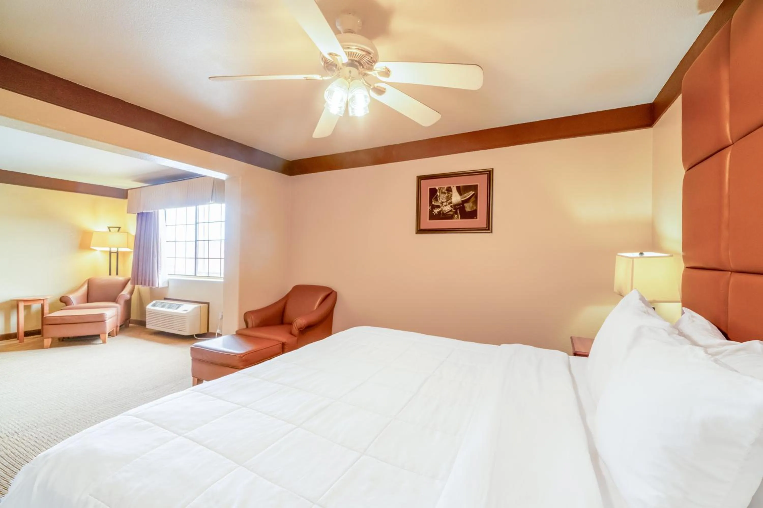 Bedroom, Bed in Texan Inn By OYO Beeville US-181