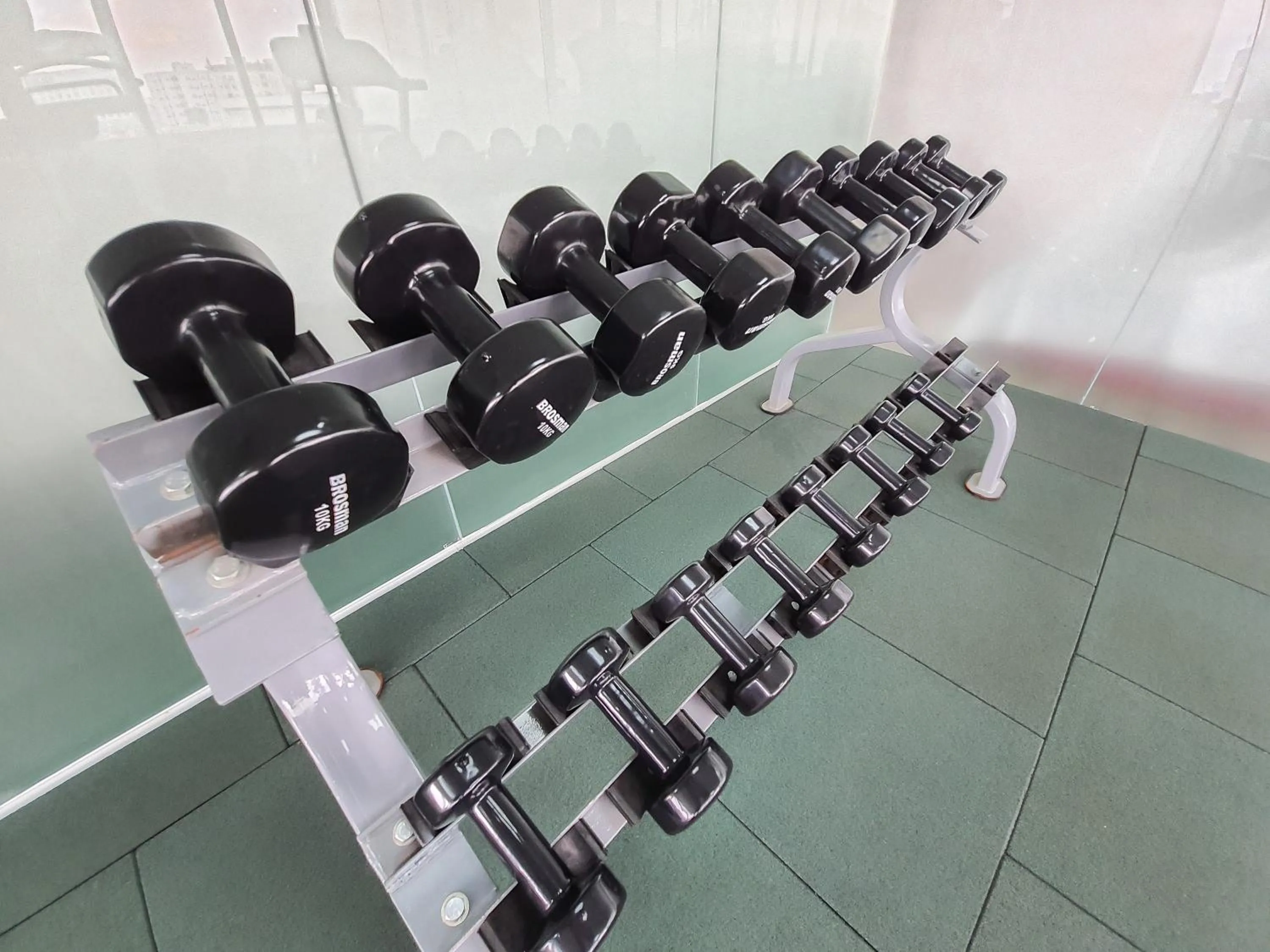 Fitness centre/facilities in REIWA INN APARTMENT