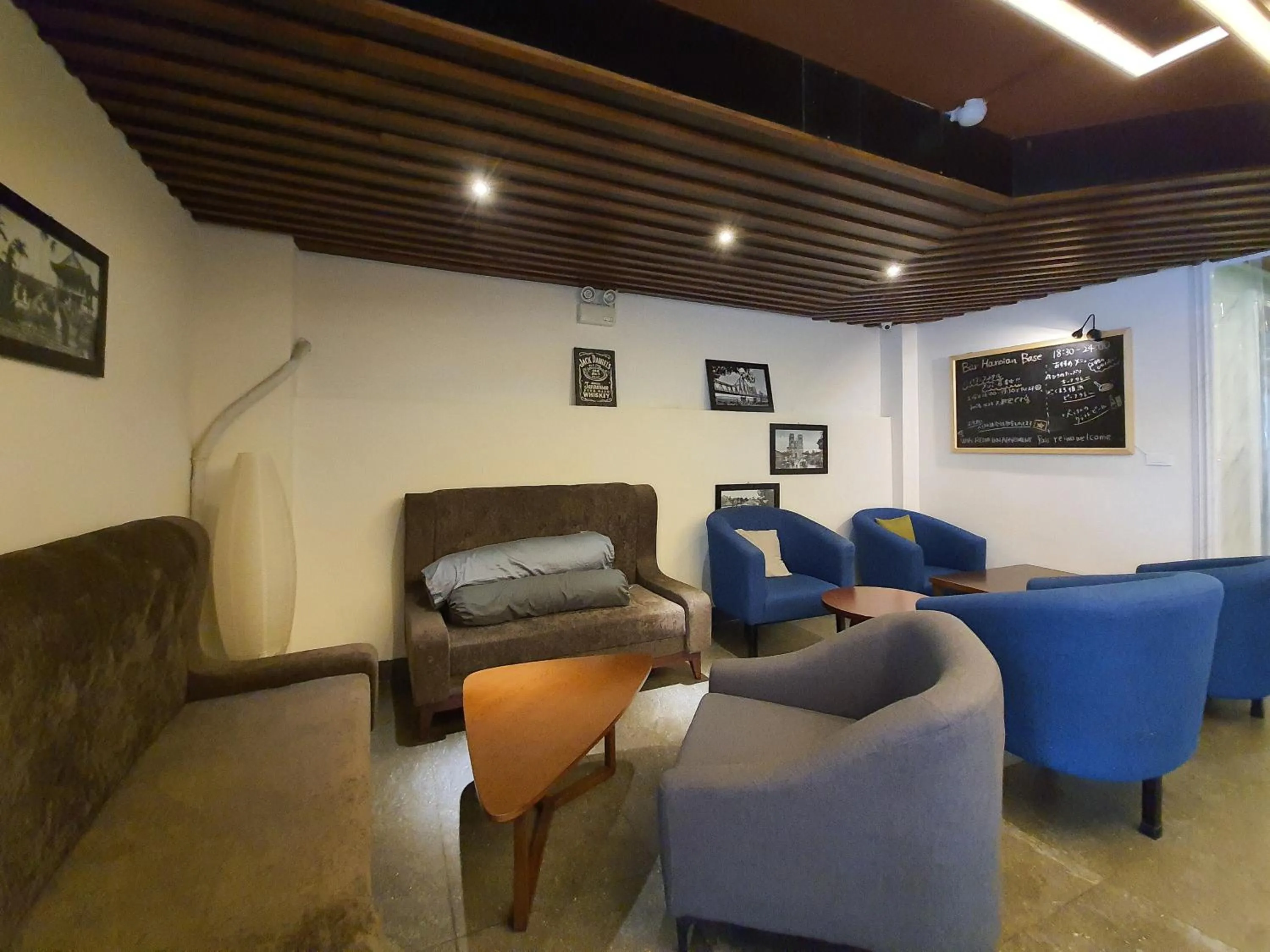 Lounge or bar in REIWA INN APARTMENT