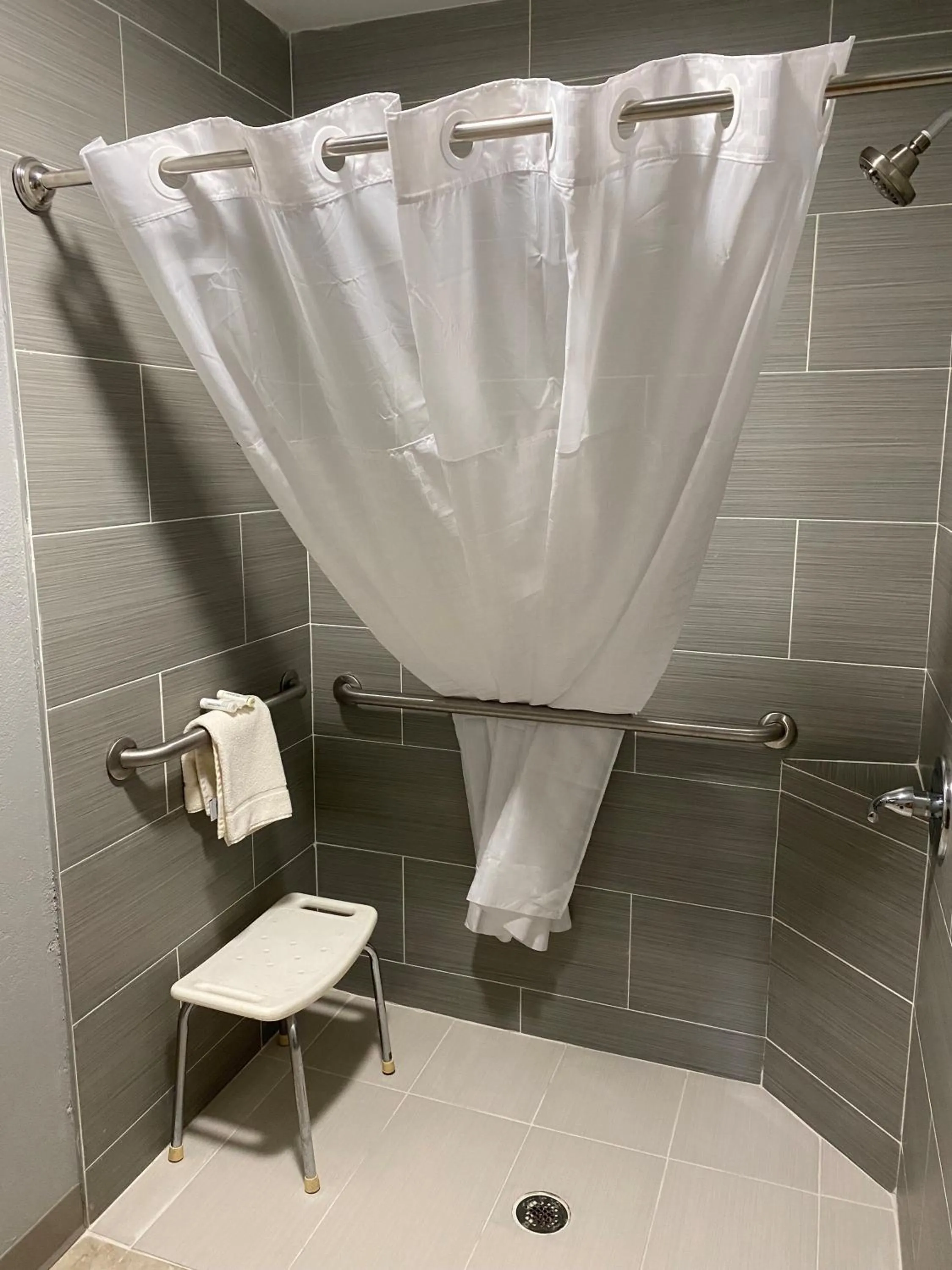 Bathroom in AmericInn by Wyndham Williamsburg