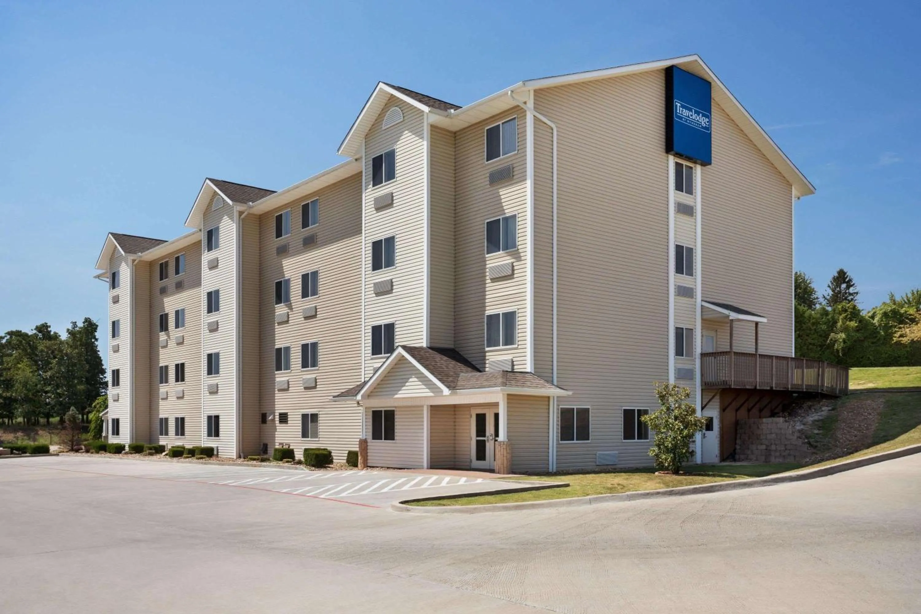 Property building in Travelodge by Wyndham McAlester