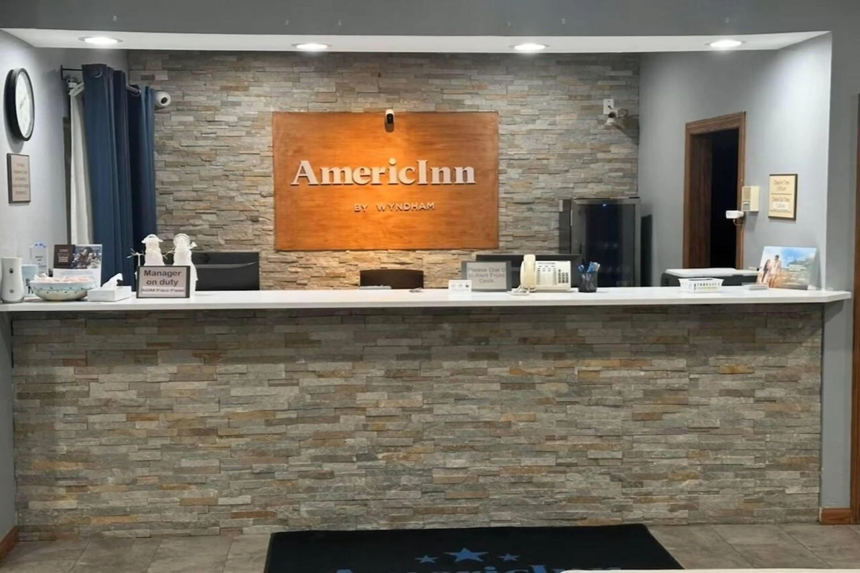 Lobby or reception in AmericInn by Wyndham, Galesburg, IL