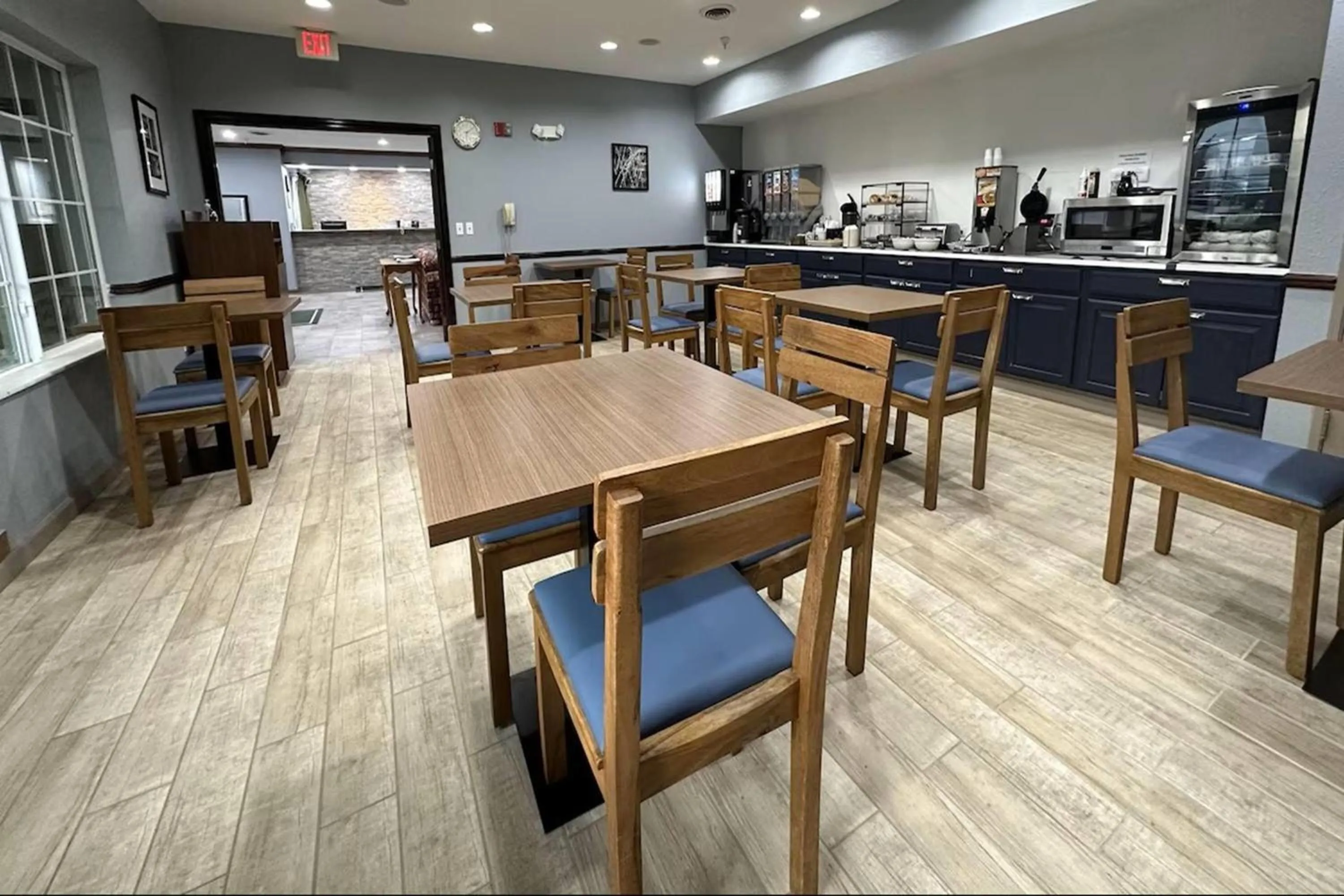 Breakfast in AmericInn by Wyndham, Galesburg, IL