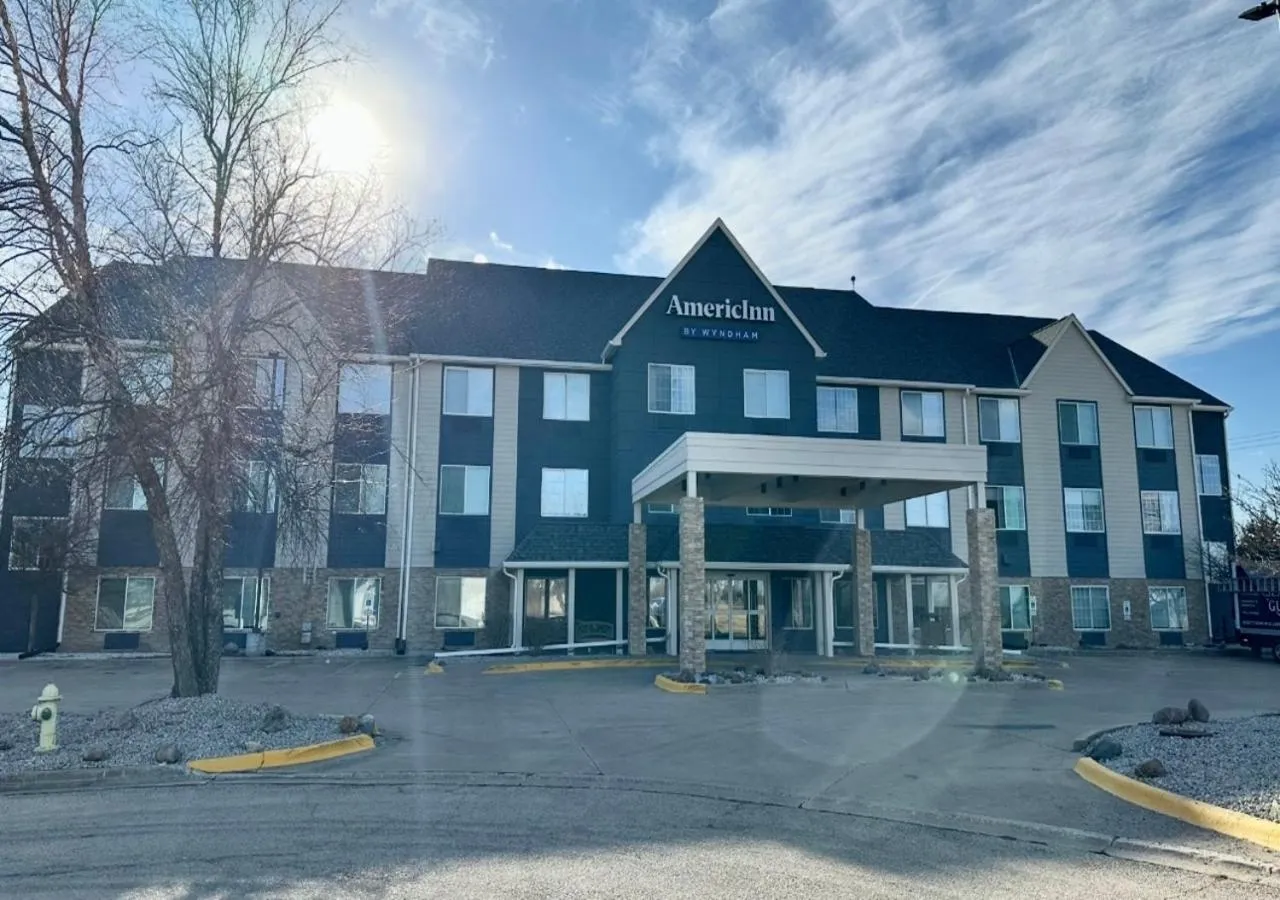 Property building in AmericInn by Wyndham, Galesburg, IL