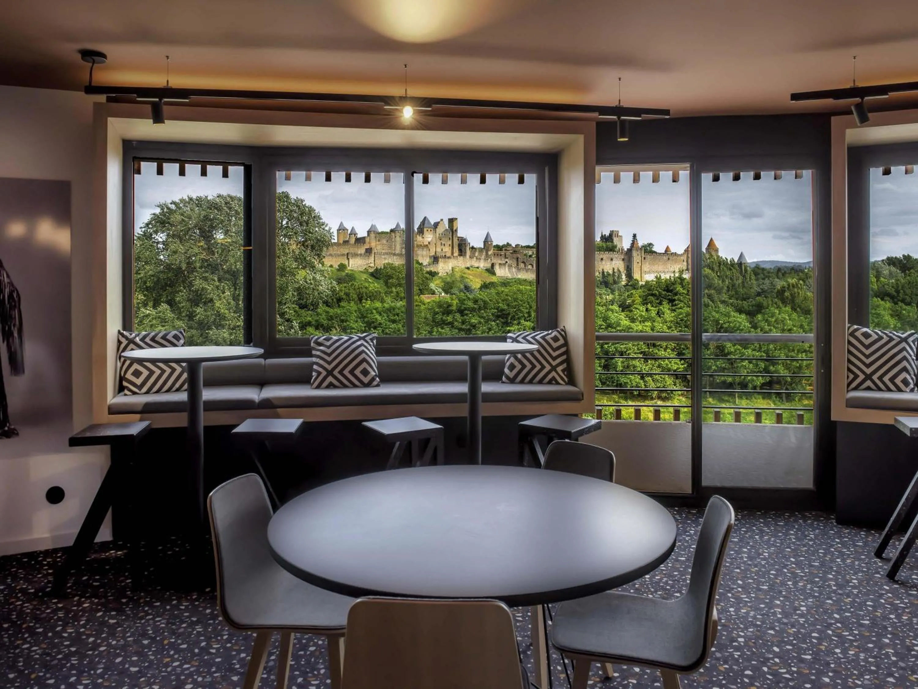 Lounge or bar in Tribe Carcassonne