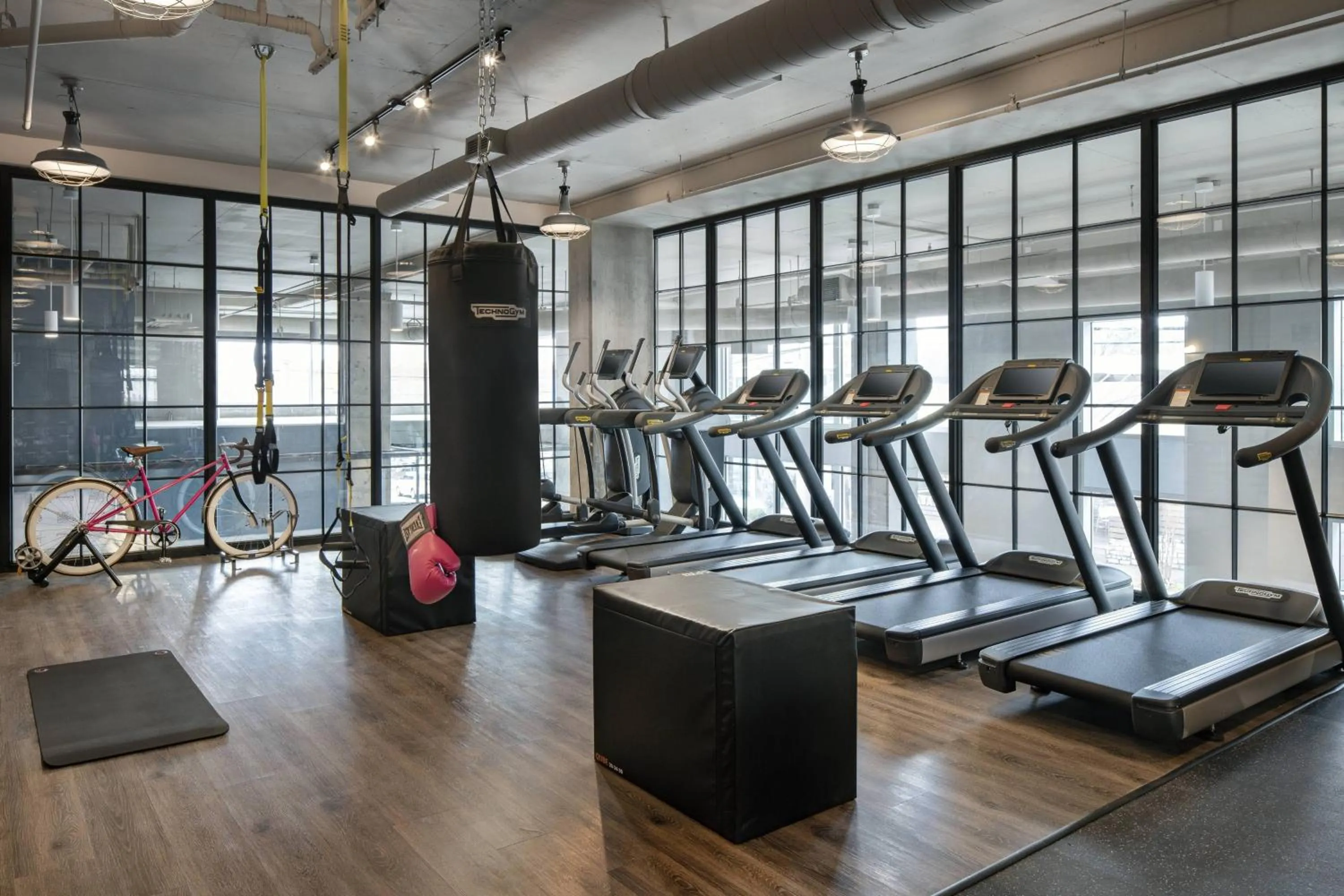 Fitness centre/facilities in Moxy Nashville Vanderbilt Area