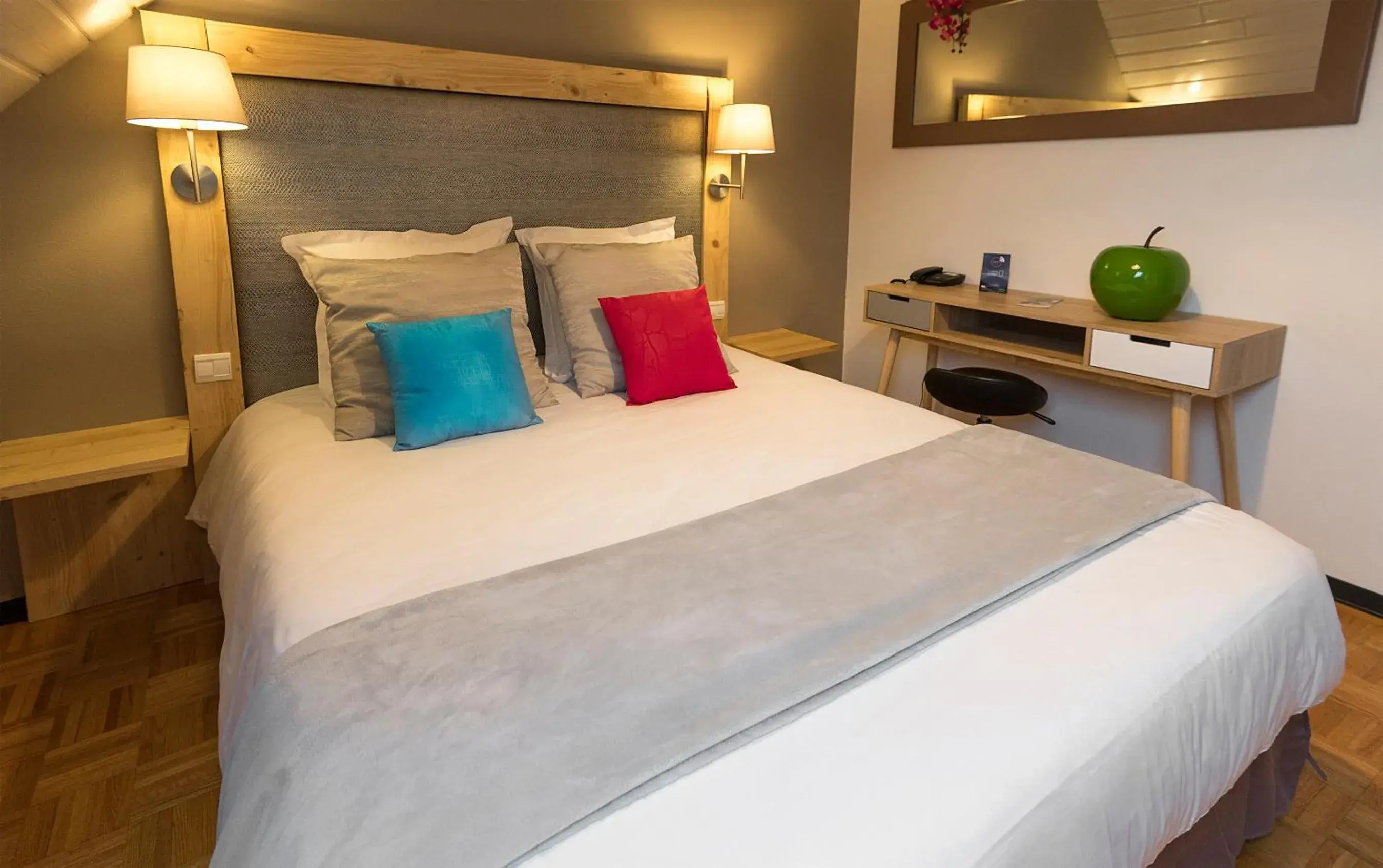 Double Room in A l'Arbre Vert Double Room in A l'Arbre Vert