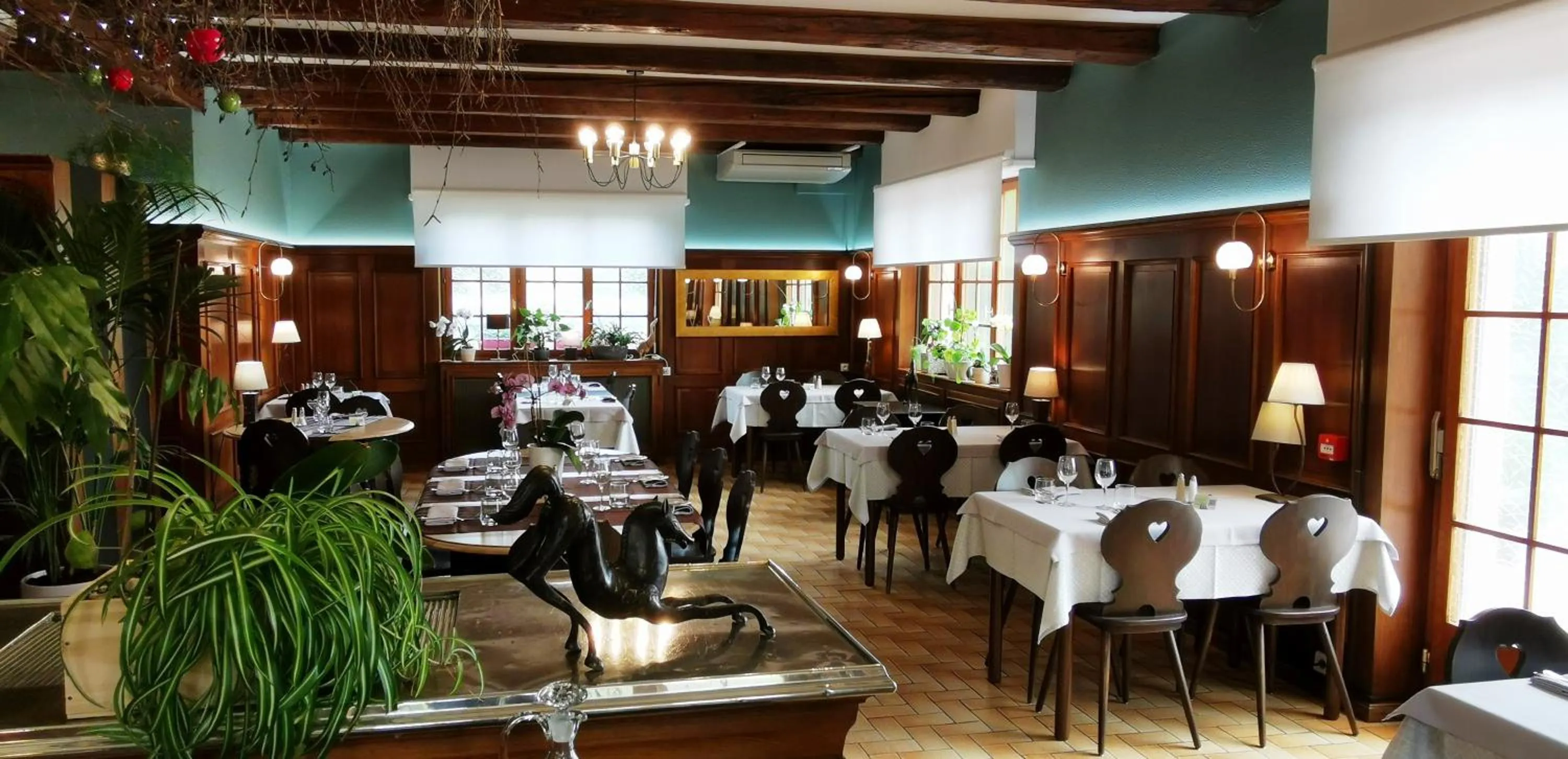 Restaurant/places to eat in A l'Arbre Vert