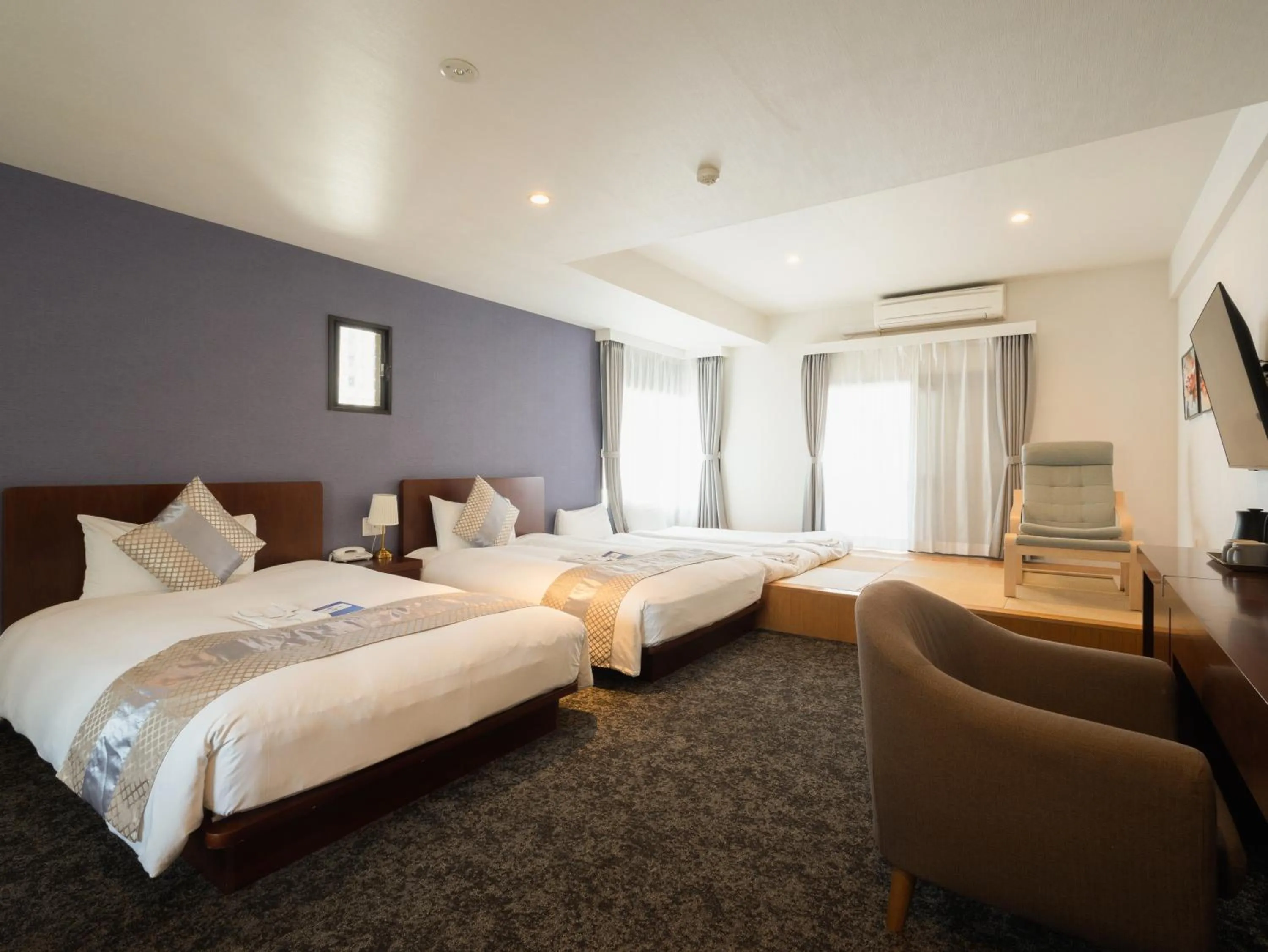 Photo of the whole room, Bed in Hotel Tokyo Trip Ueno Nishi Nippori