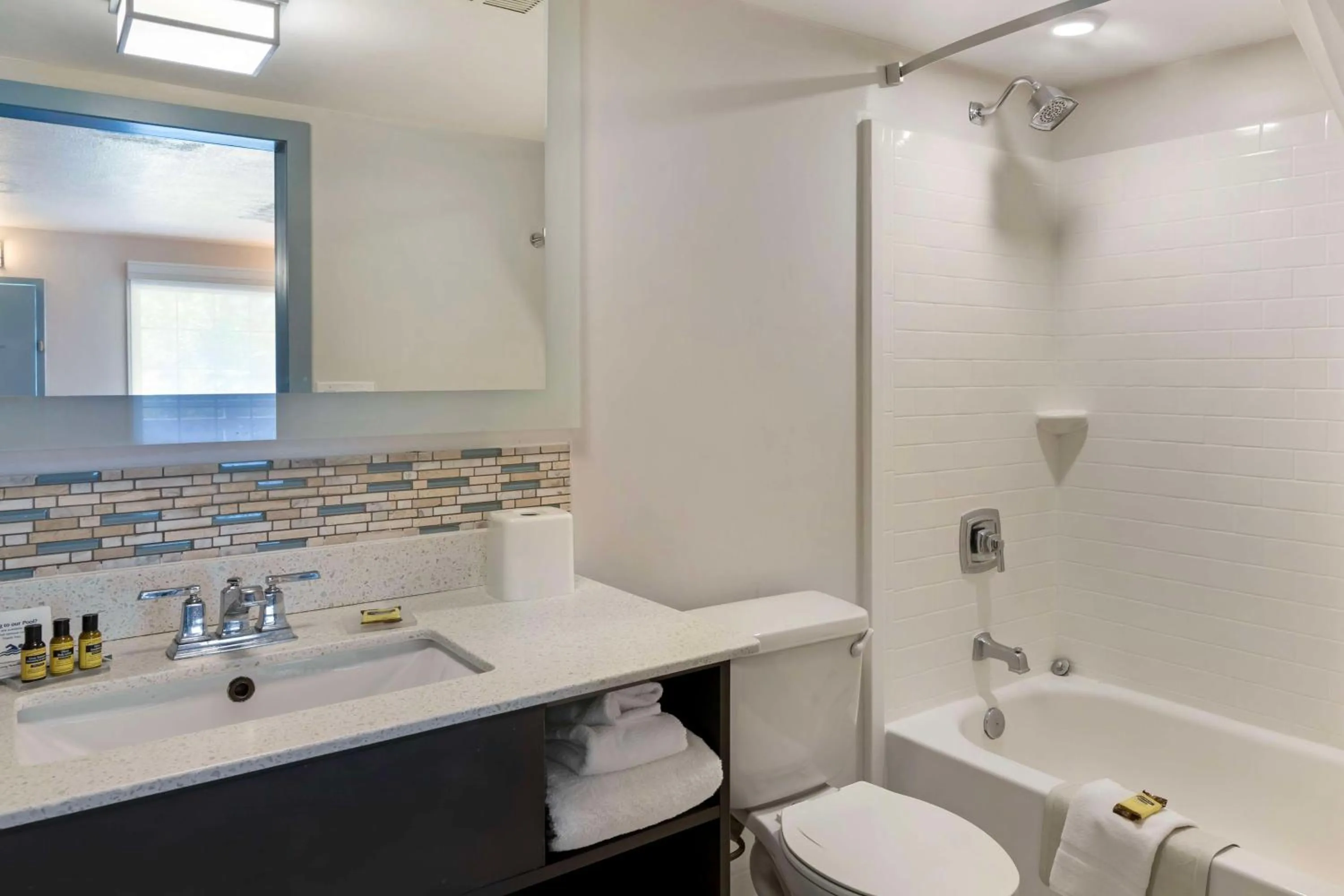 Bathroom in Best Western Plus St. Simons