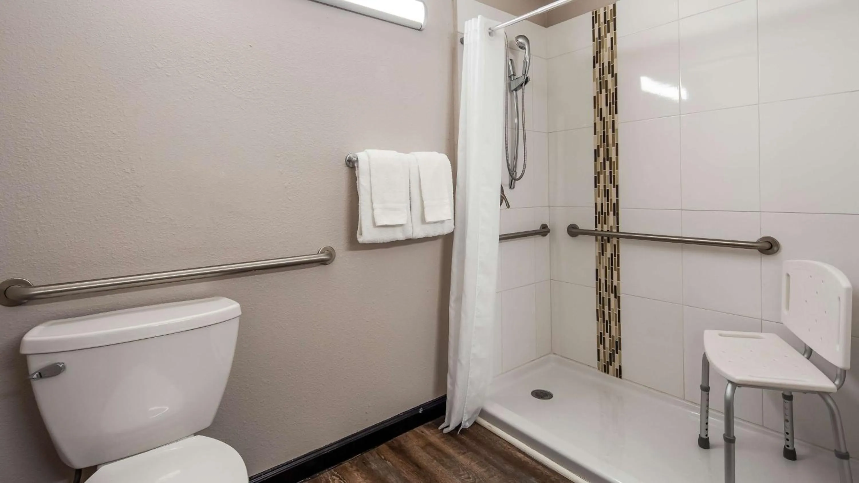 Bathroom in Motel 6 Ridgecrest, CA China Lake