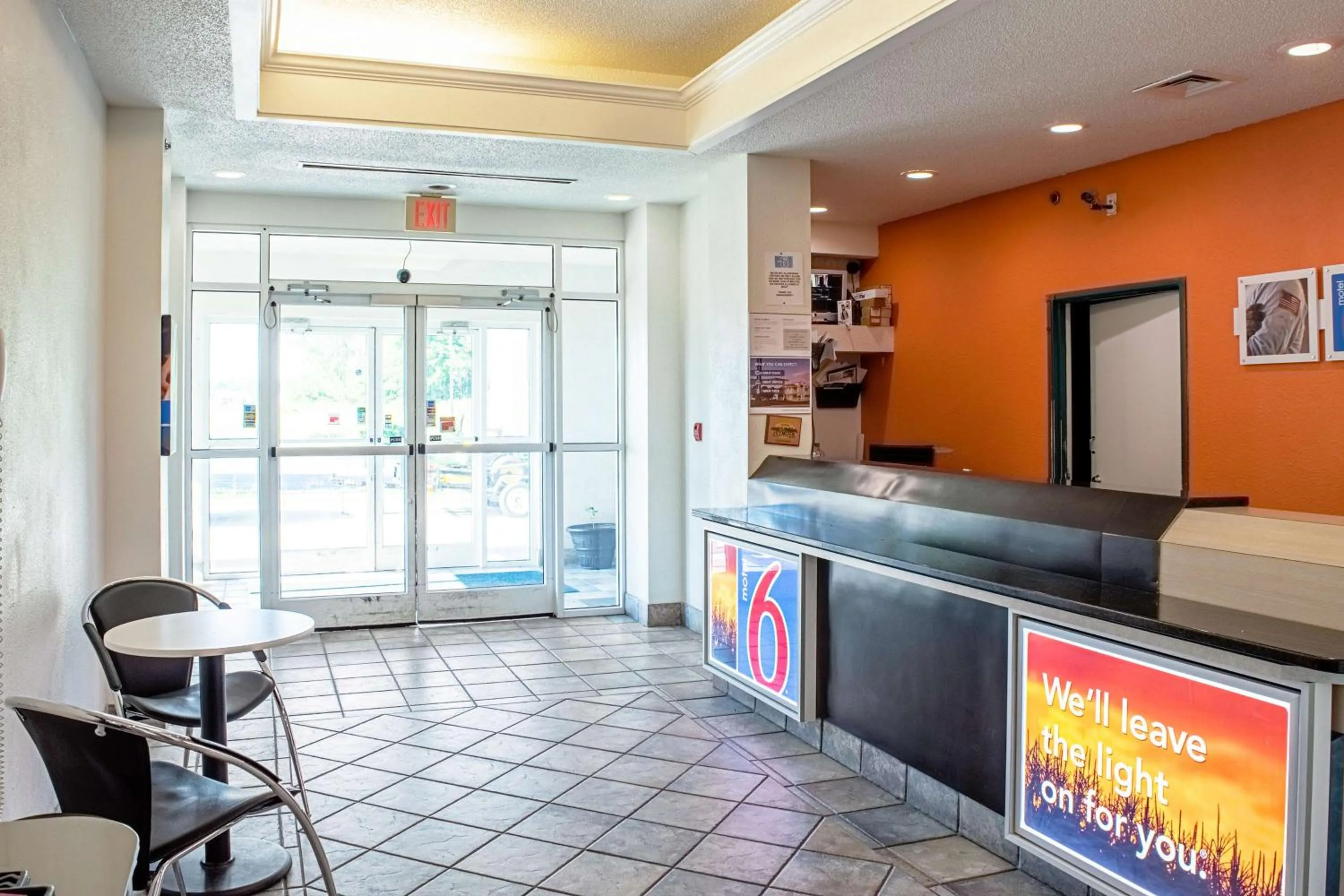 Lobby or reception in Motel 6-Seymour, IN - North