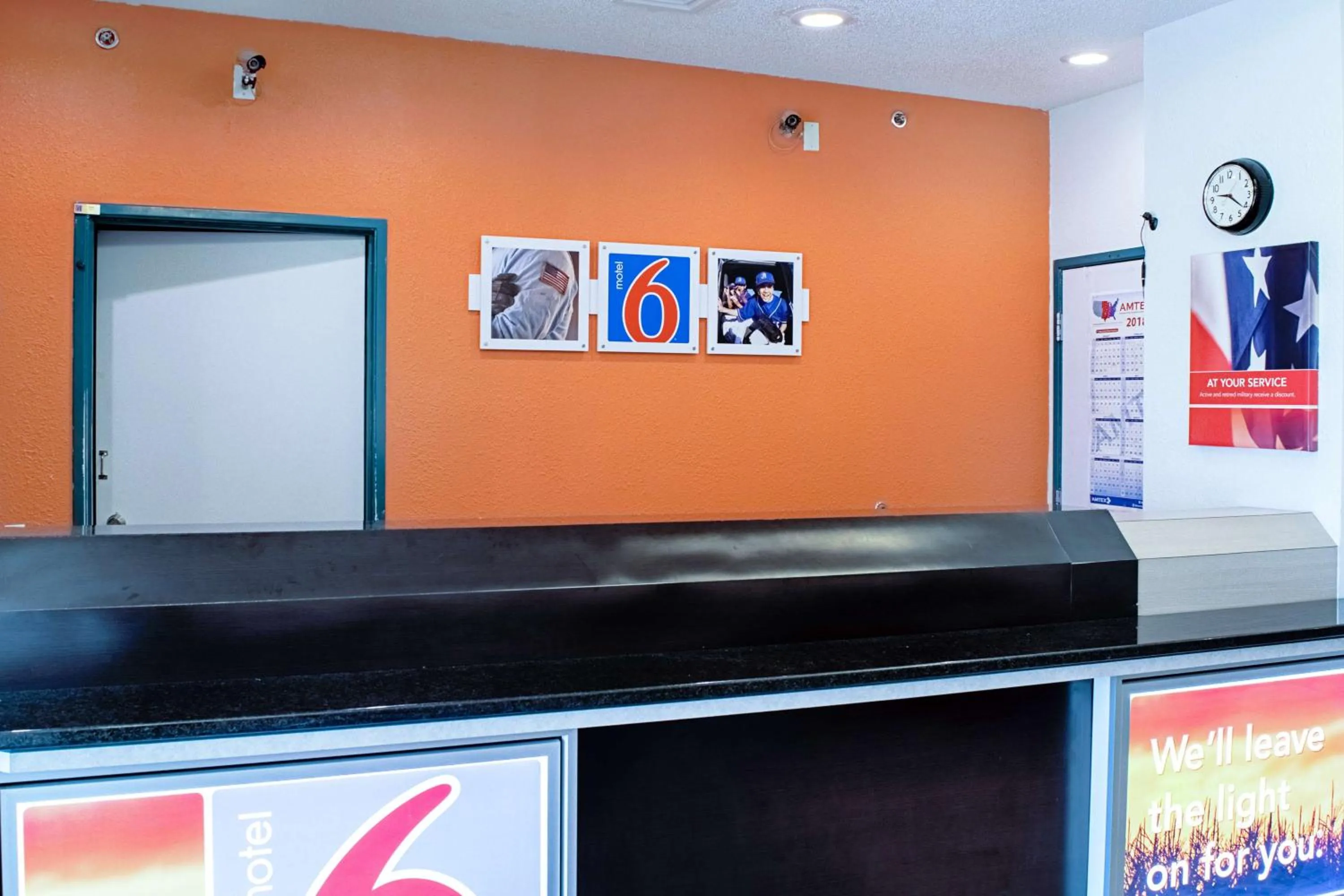 Lobby or reception in Motel 6-Seymour, IN - North