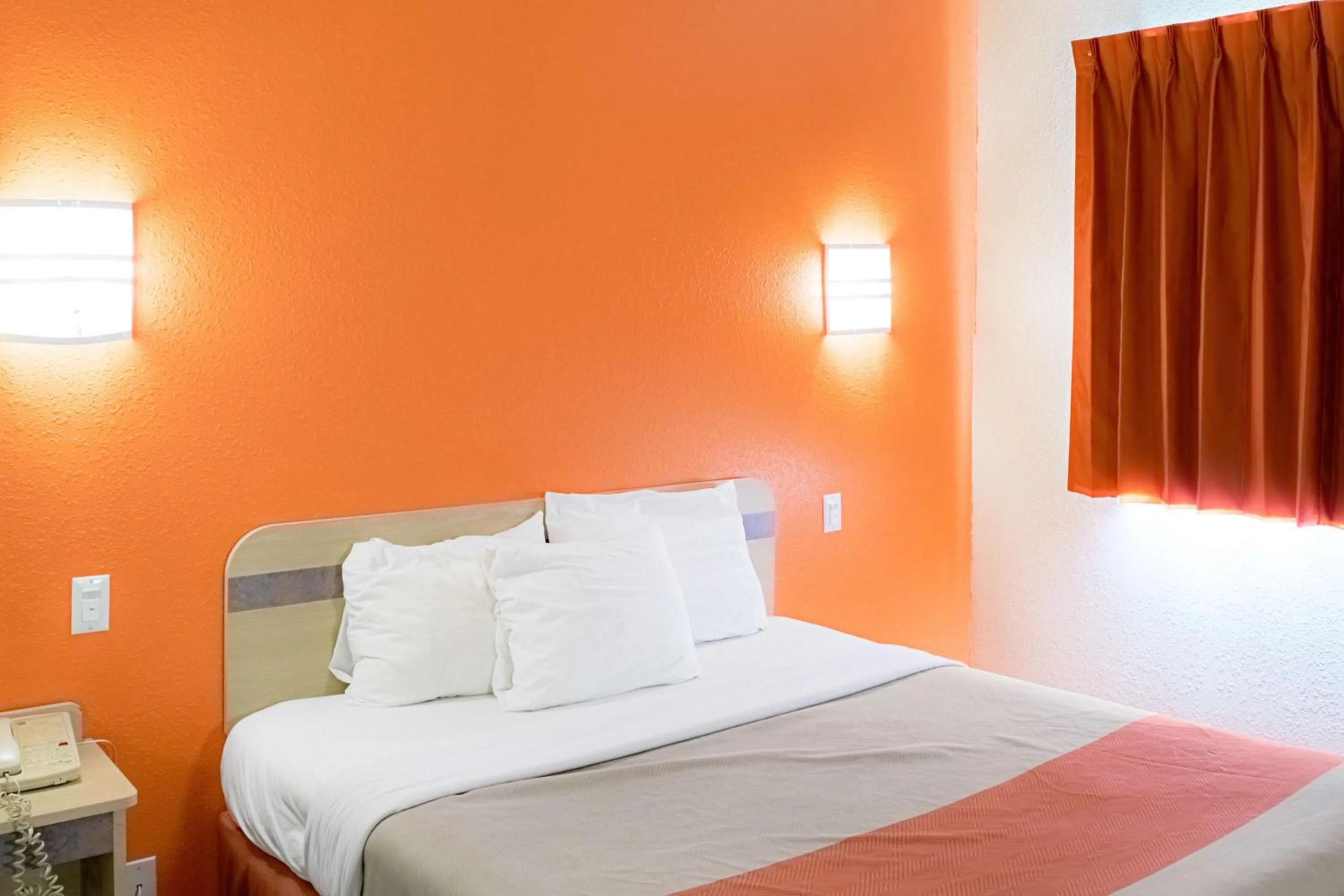 Photo of the whole room, Bed in Motel 6-Seymour, IN - North