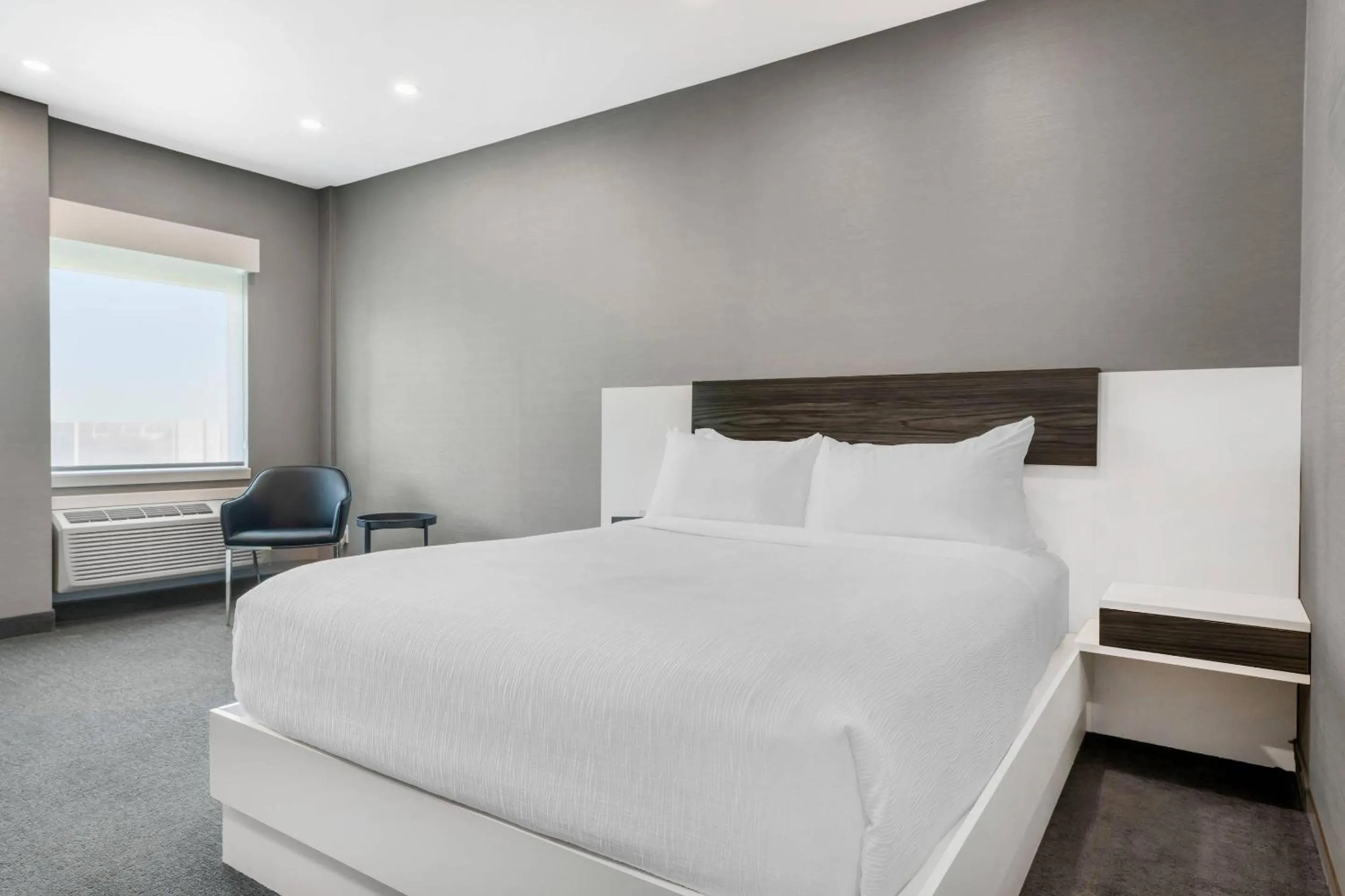 Bedroom, Bed in Quality Inn & Suites