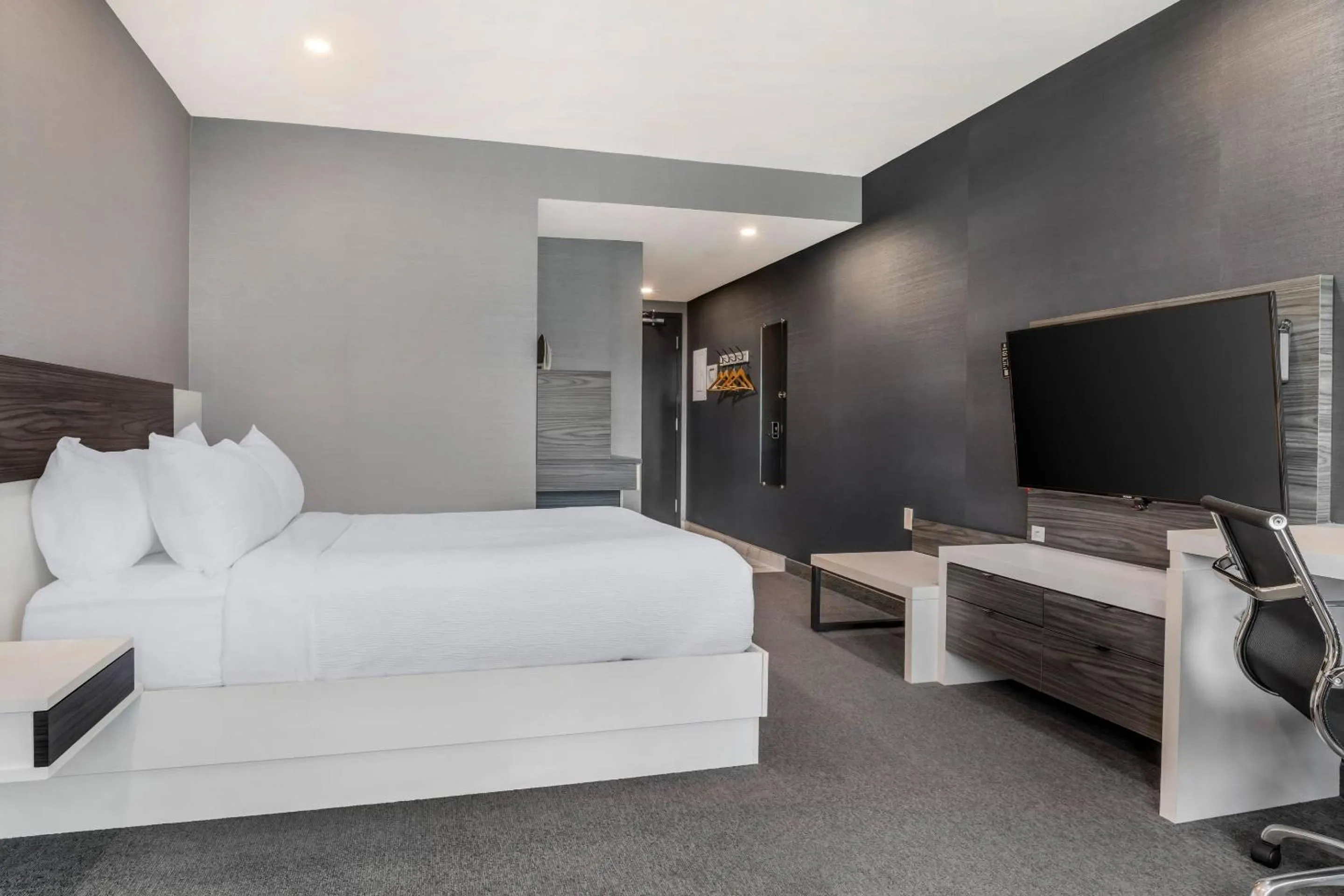 Bedroom, Bed in Quality Inn & Suites