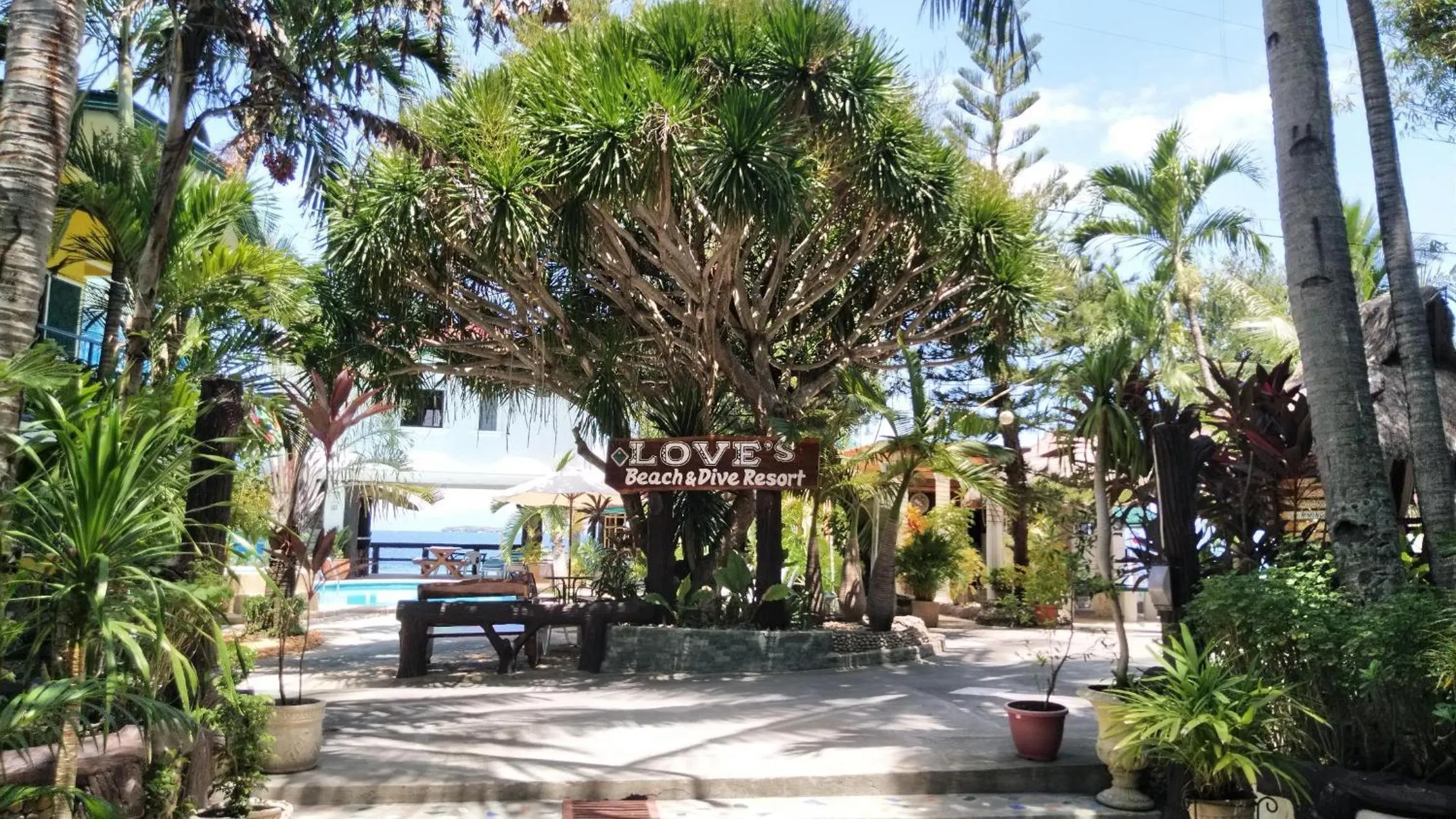 Patio in Love's Beach & Dive Resort