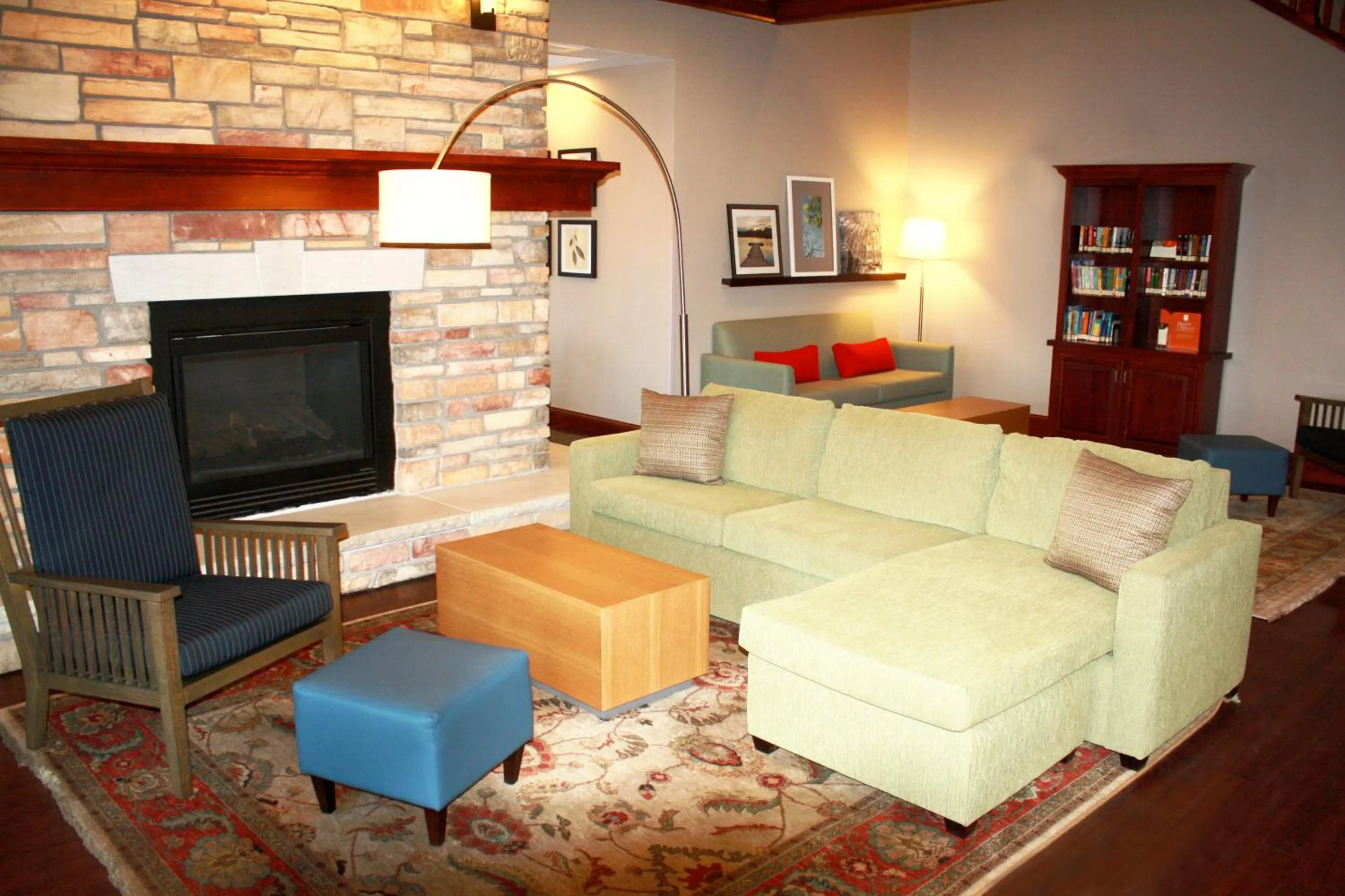 Lobby or reception in Country Inn & Suites by Radisson, Red Wing, MN