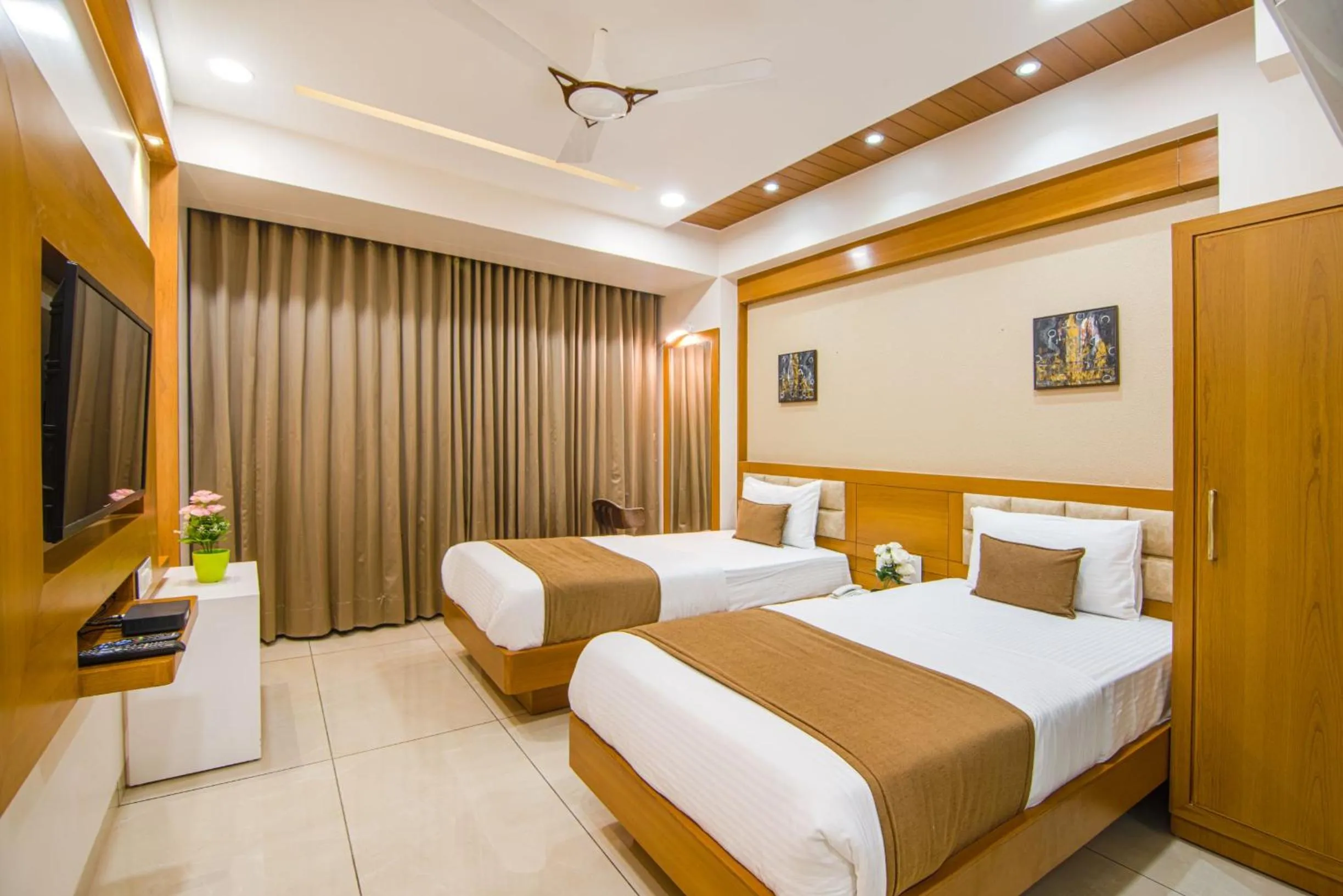 Photo of the whole room in Hotel Sleep Inn