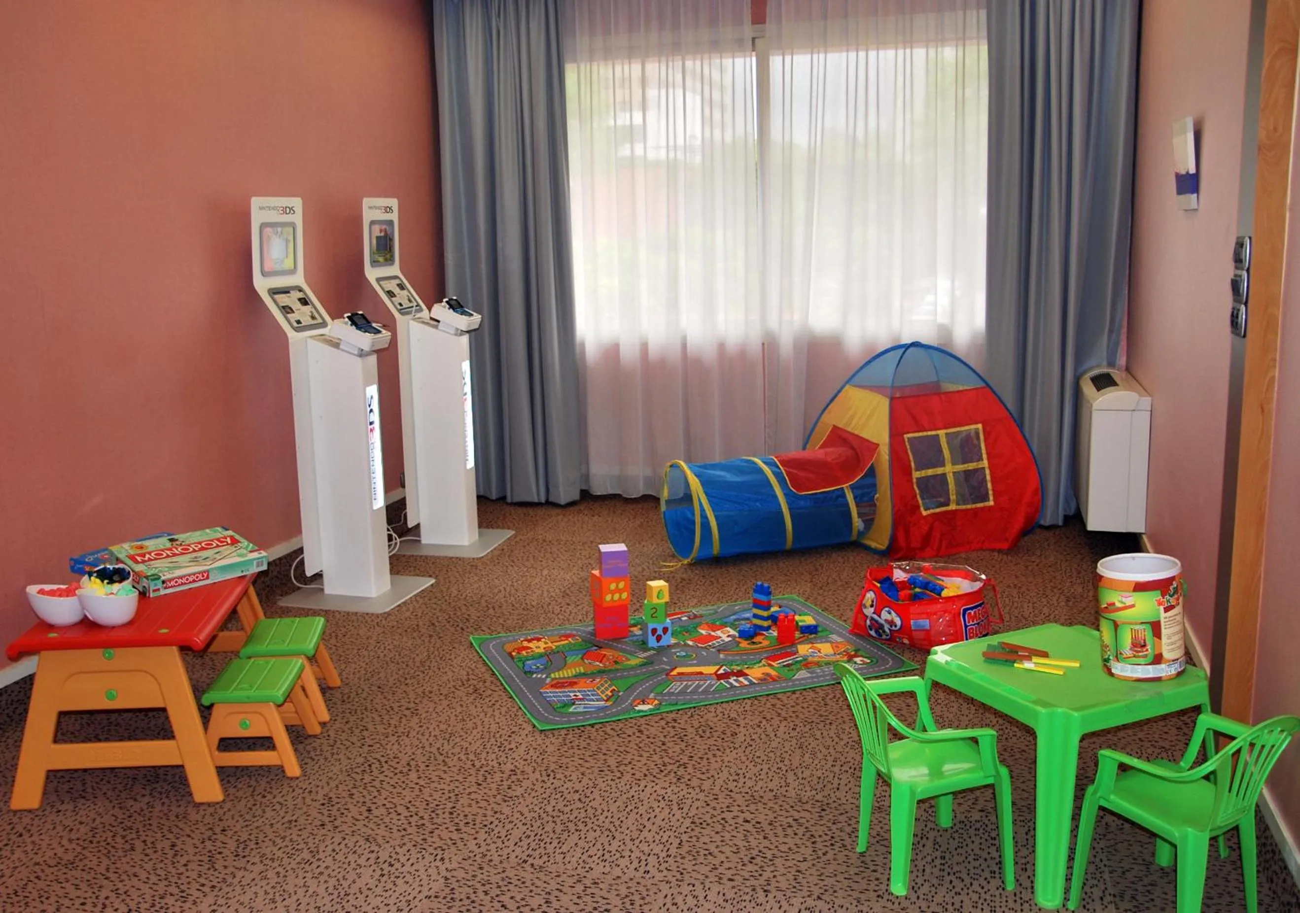 Kids's club in Hotel des Congrès