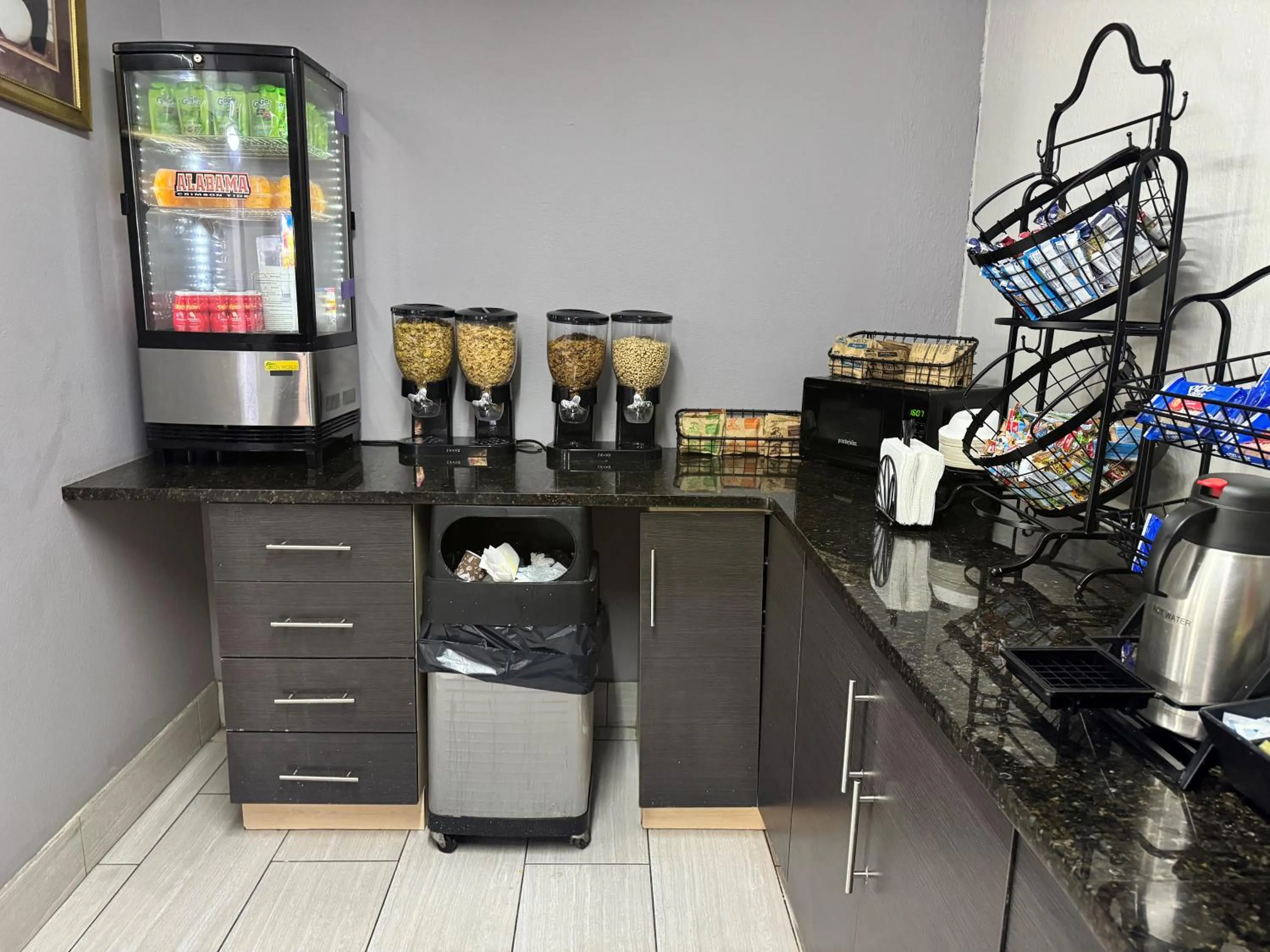 Breakfast in Microtel Inn & Suites by Wyndham Tuscaloosa East