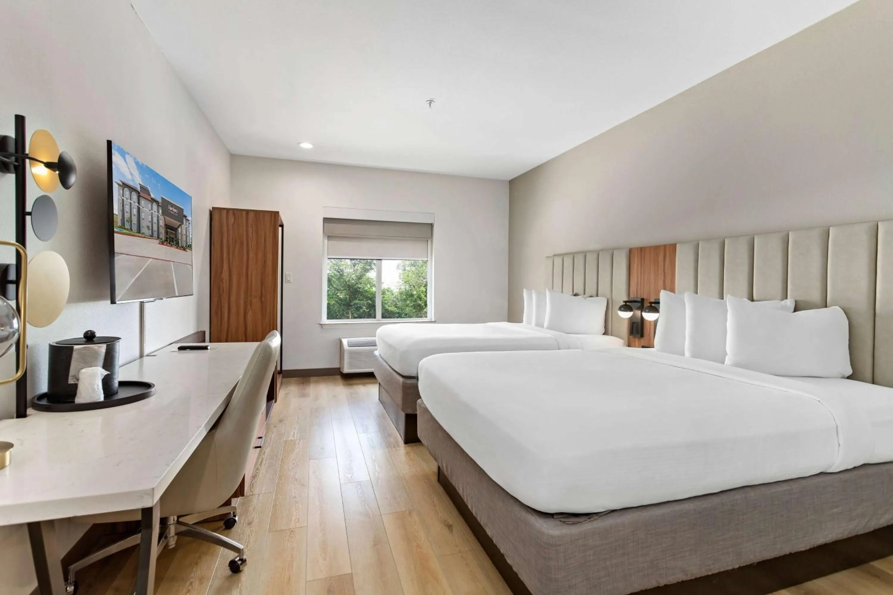 Photo of the whole room, Bed in Hawthorn Extended Stay by Wyndham Port Arthur