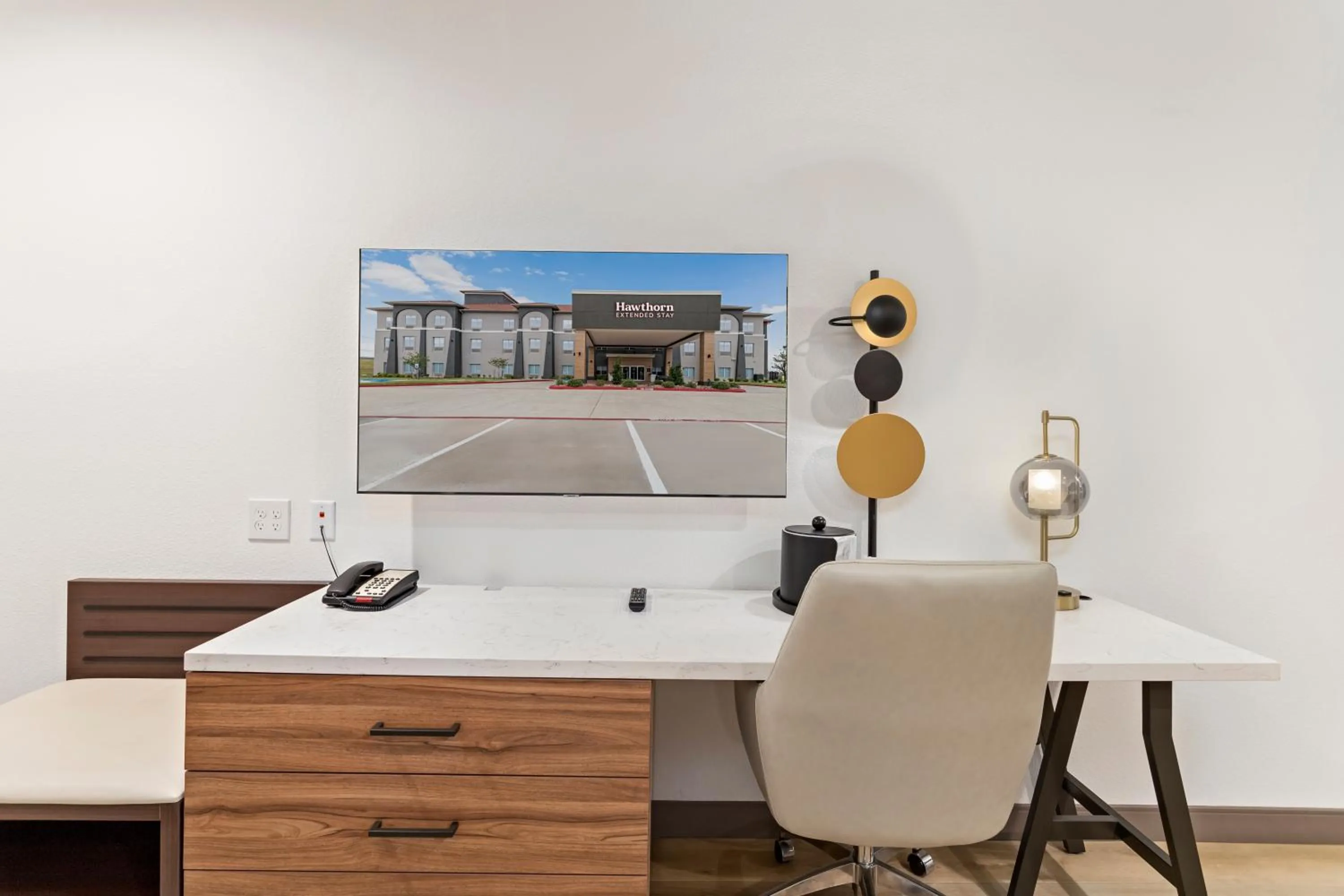 TV and multimedia in Hawthorn Extended Stay by Wyndham Port Arthur