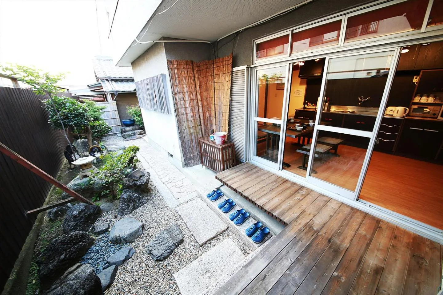 Patio in Nara Imai House