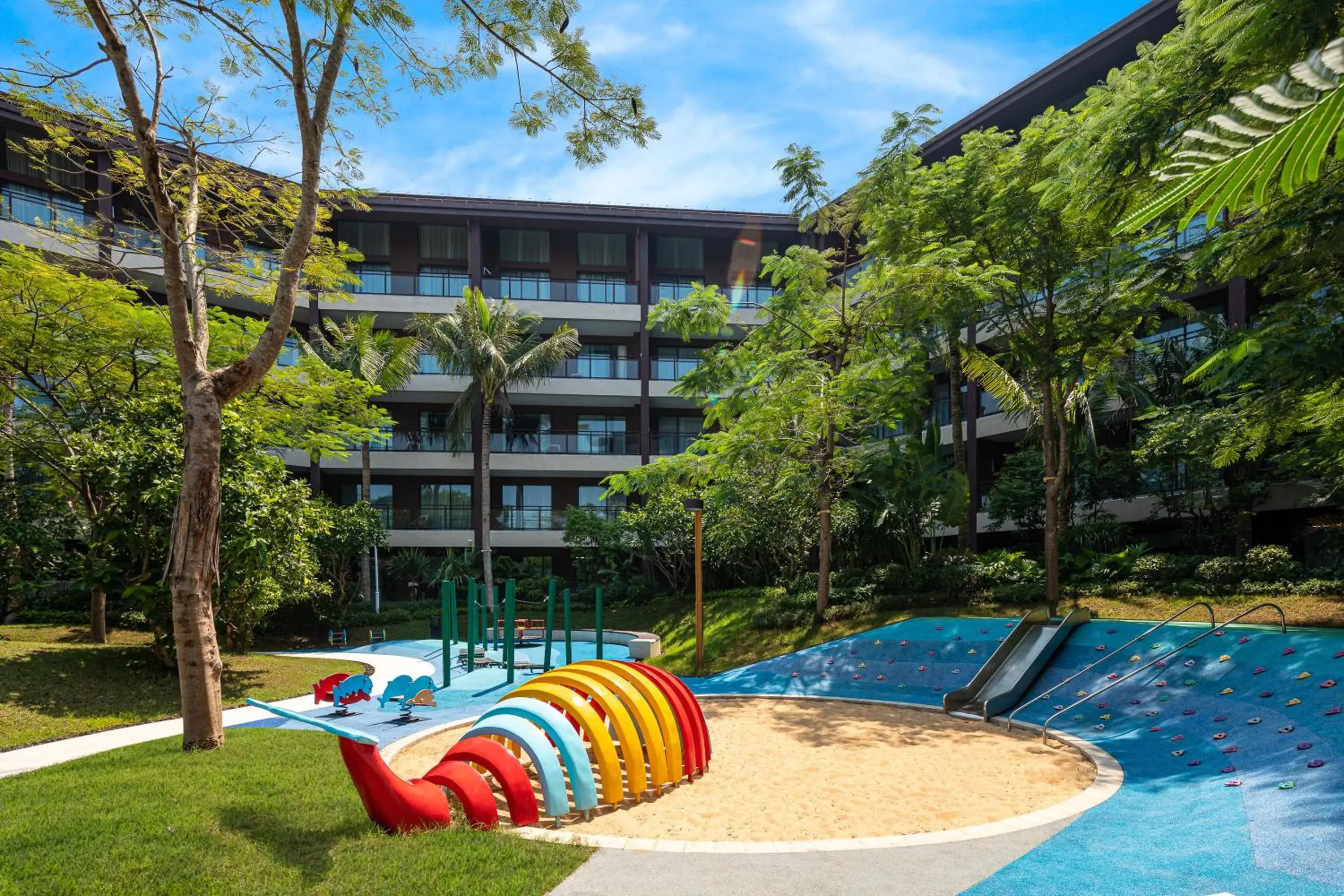 King Room with Mobility/Hearing Impaired Access - Non-Smoking in Wingate by Wyndham Hainan Chengmai King Room with Mobility/Hearing Impaired Access - Non-Smoking in Wingate by Wyndham Hainan Chengmai