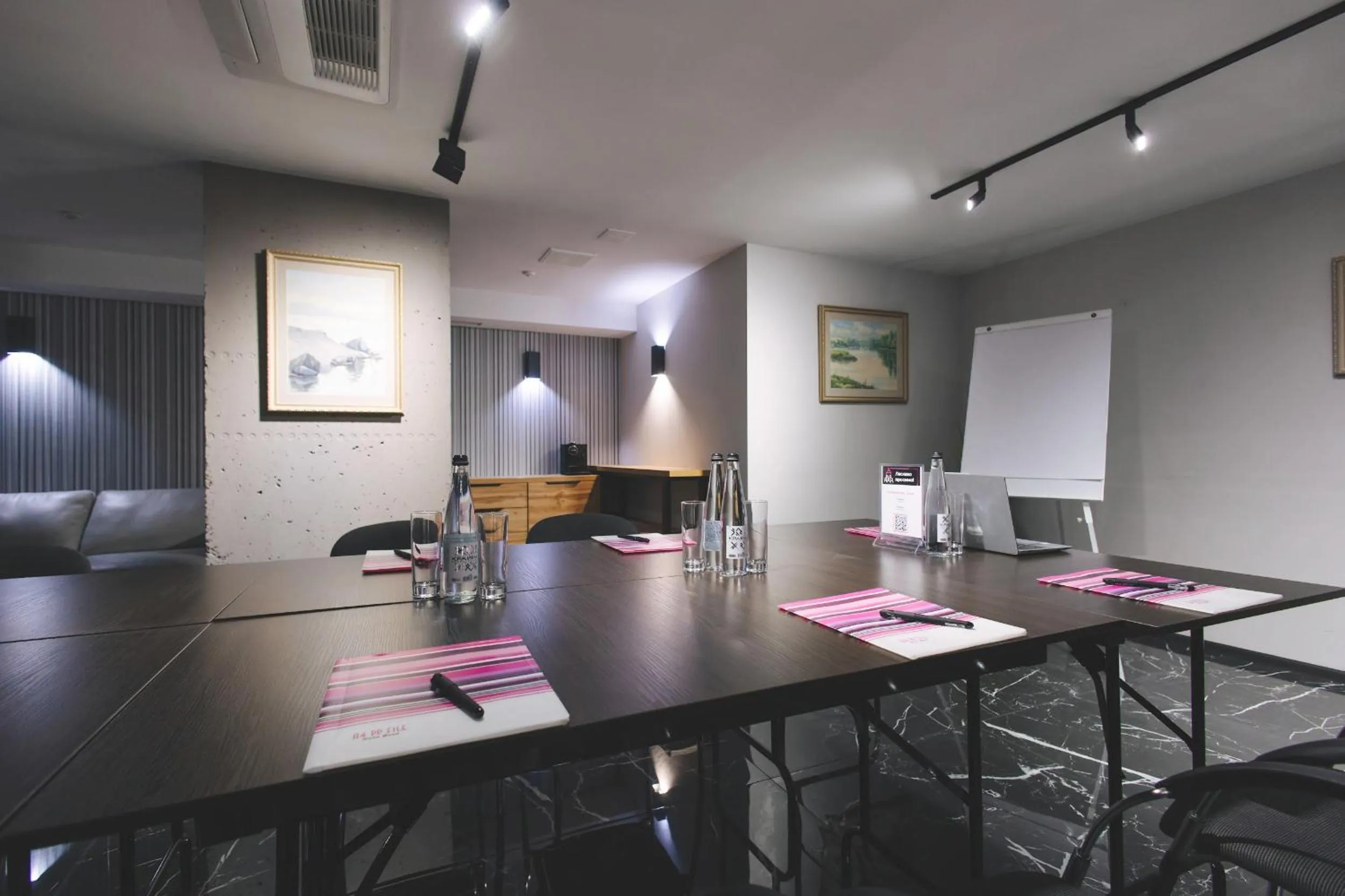 Meeting/conference room in Amarant Urban Hotel by CHM
