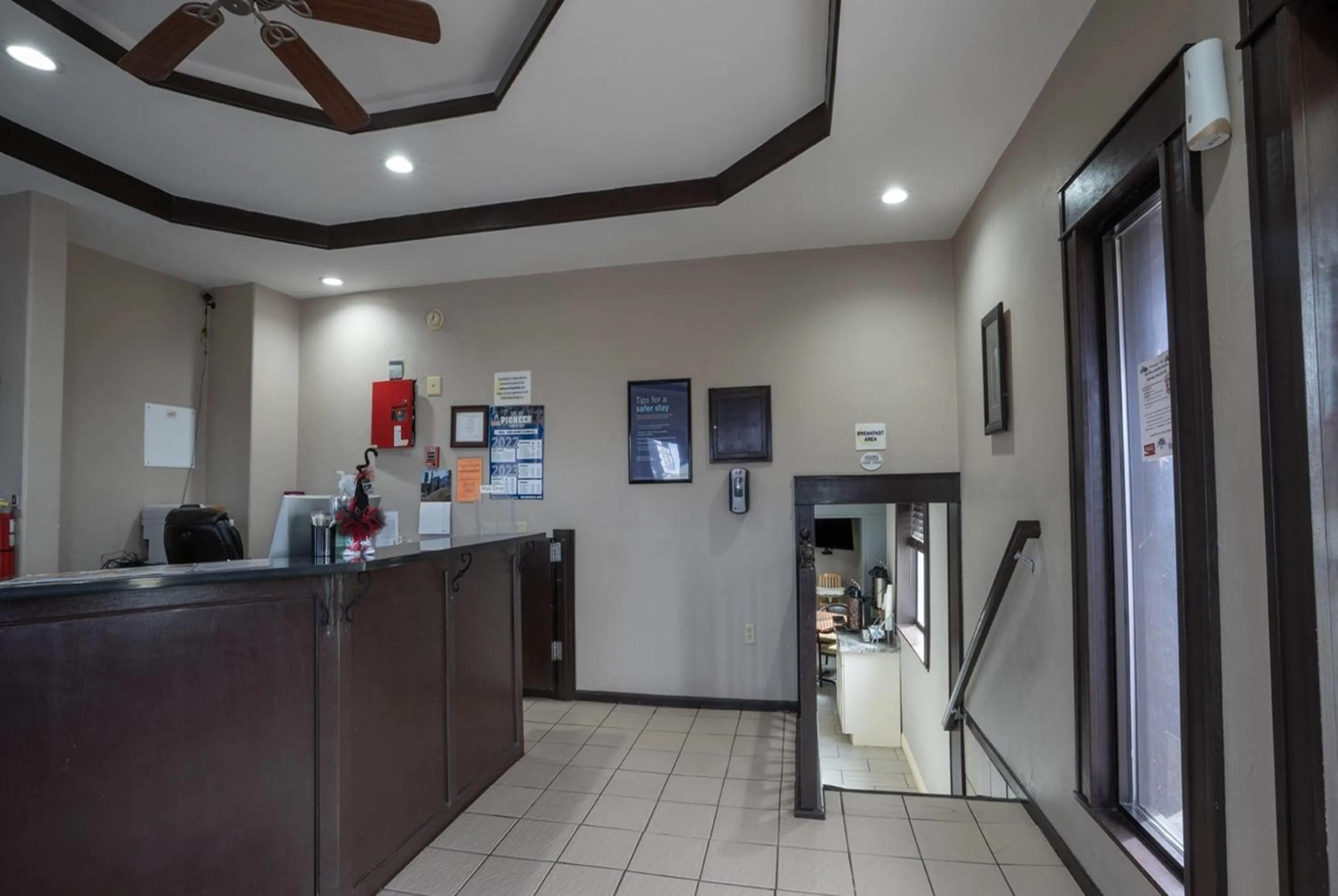 Lobby or reception in Super 8 by Wyndham Miles City