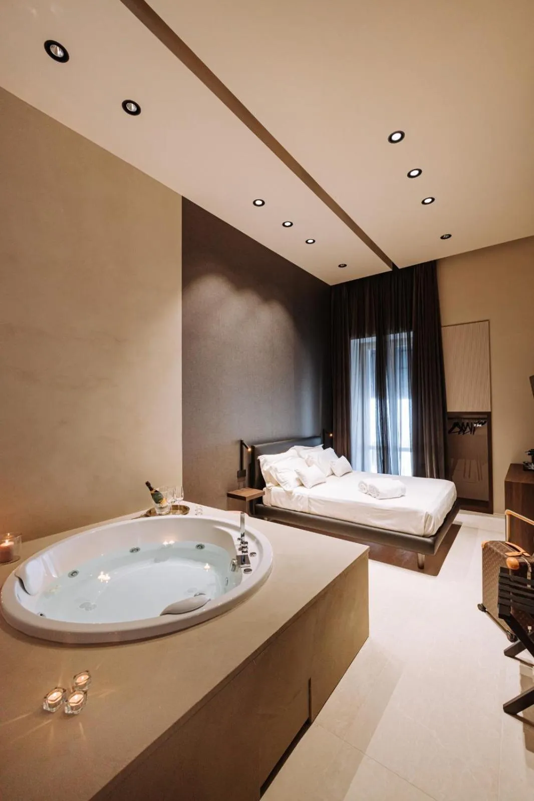 Bed in Suite1212 Boutique Hotel - Suite & Spa