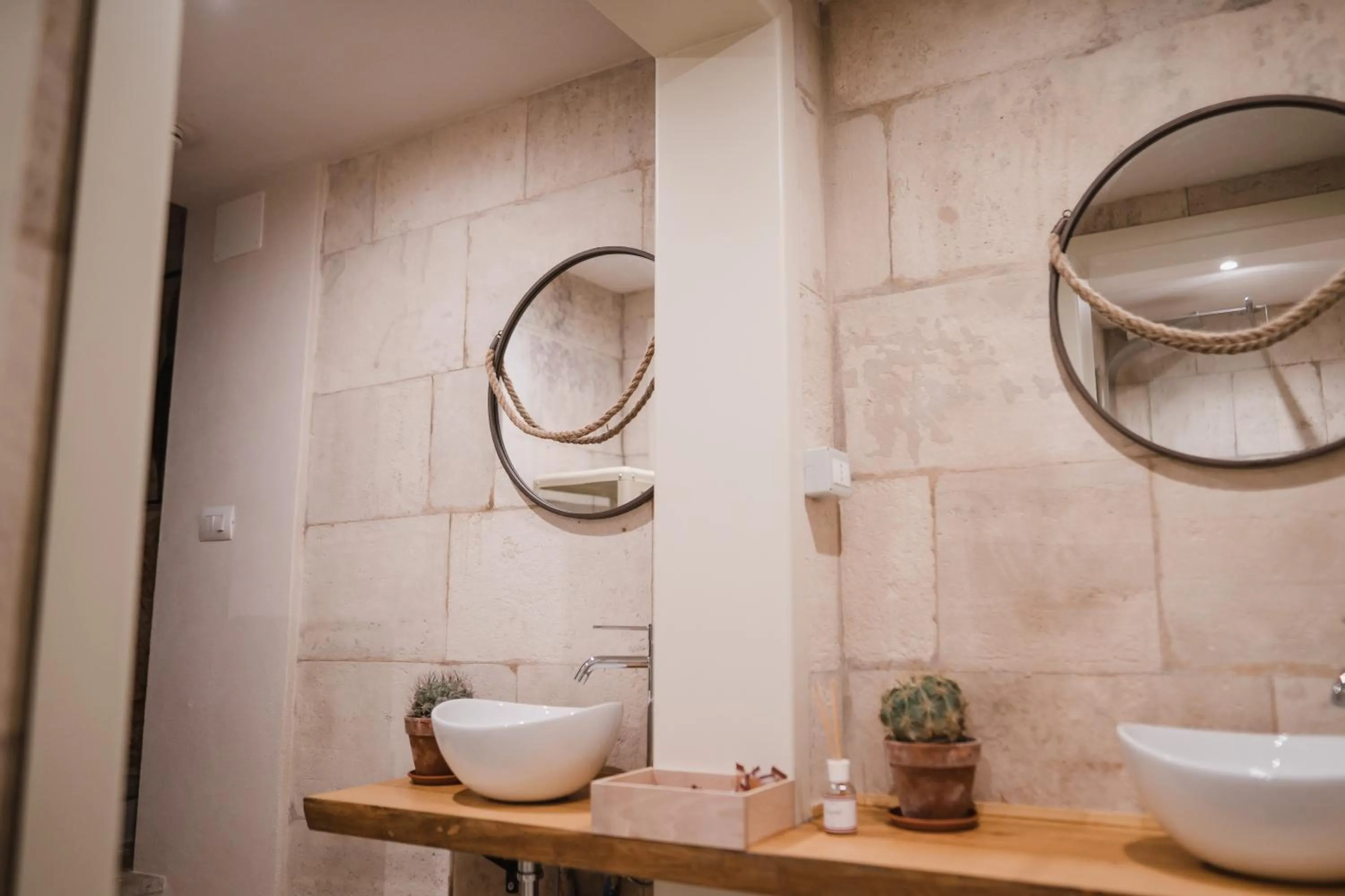 Suite1212 - Pirrelli