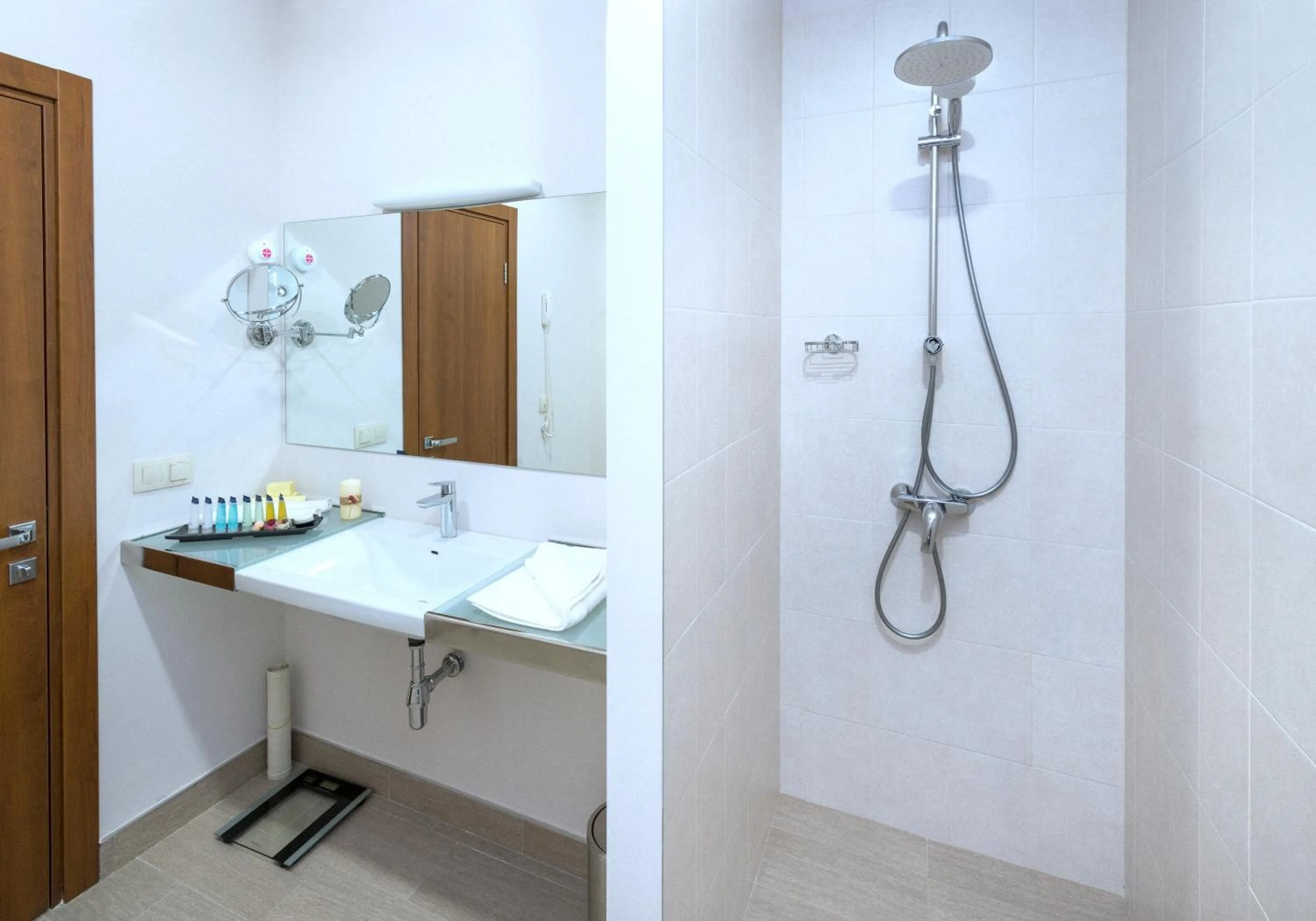 Bathroom in Ani Grand Hotel Yerevan