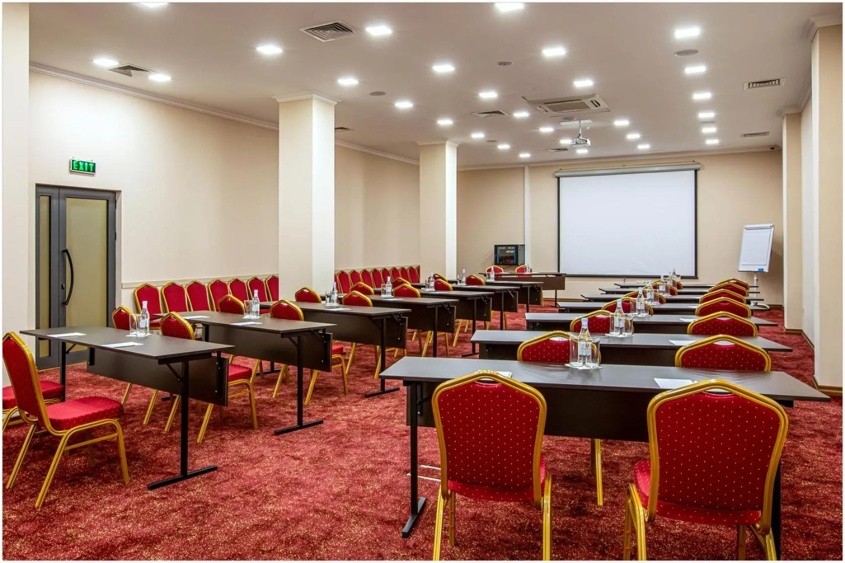 Meeting/conference room in Ani Grand Hotel Yerevan