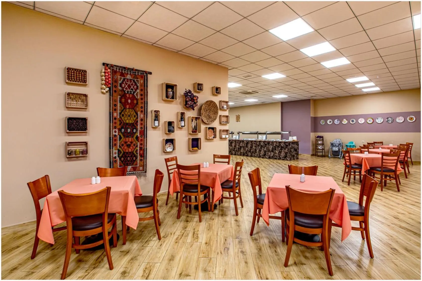 Restaurant/places to eat in Ani Grand Hotel Yerevan